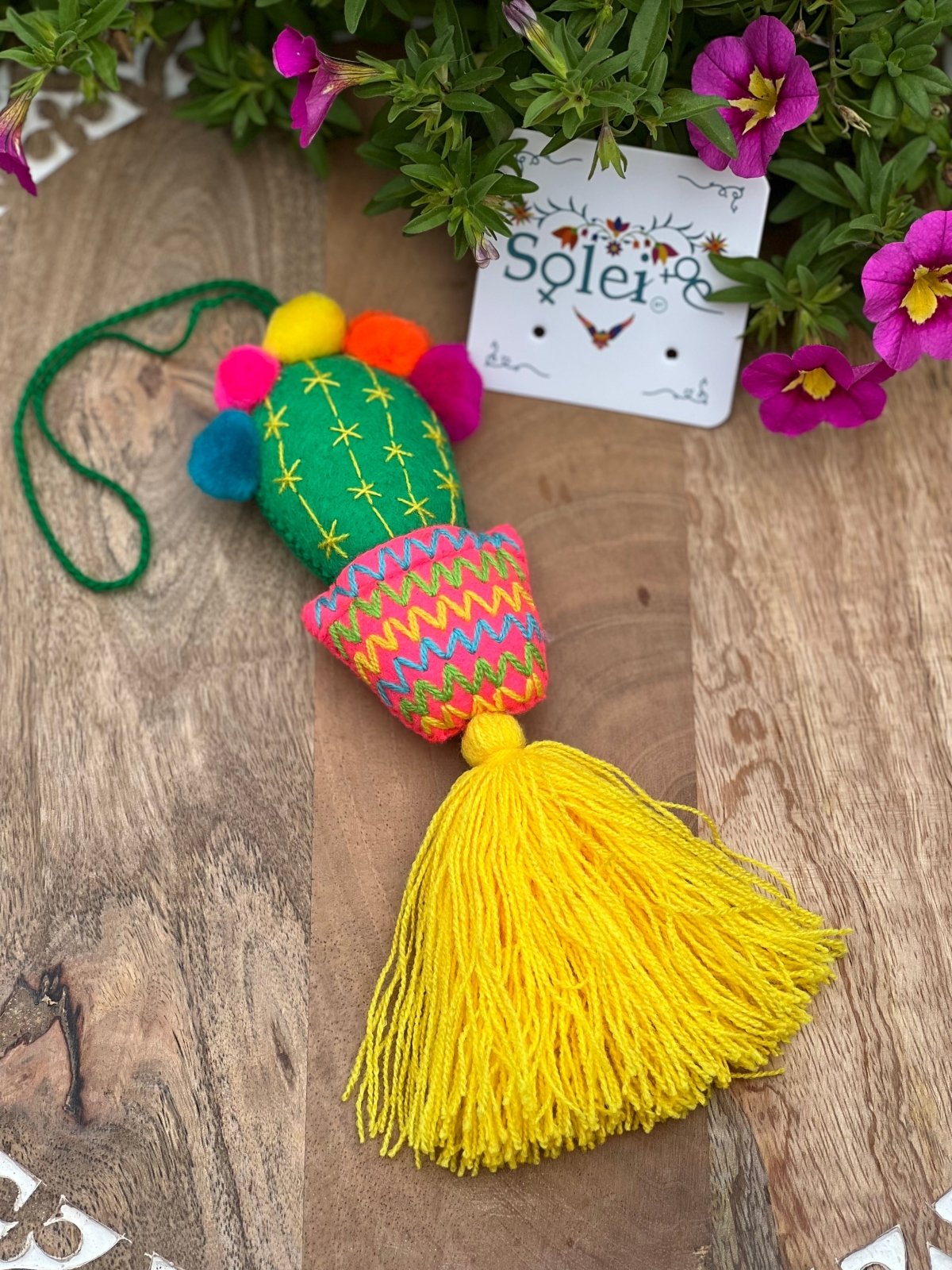 Pompon Cactus Keychain - Solei Store