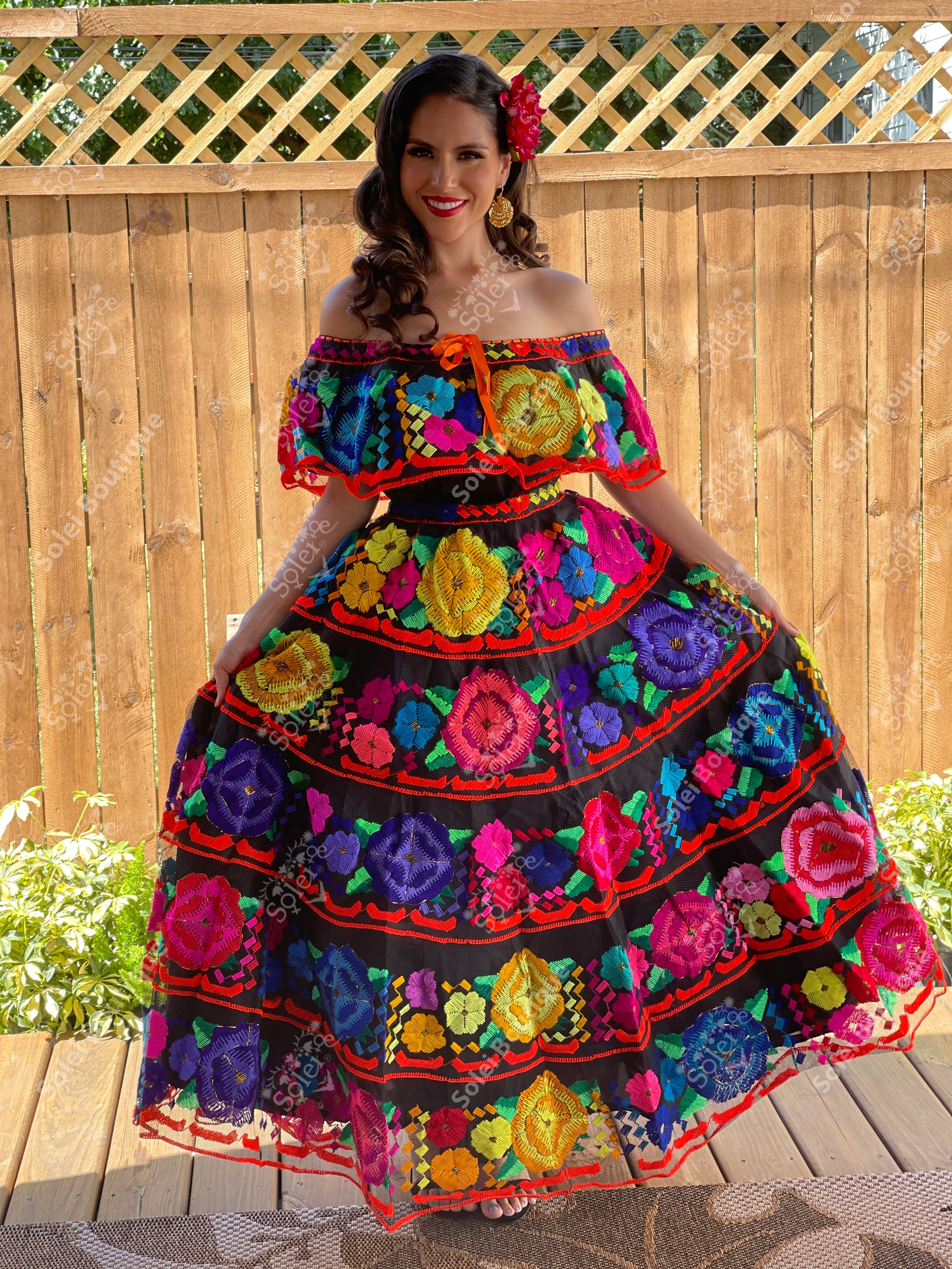 Traditional Mexican Folkloric Chiapaneco Ruedo Sencillo Dress in Black with Yarn Multicolor Embroidery