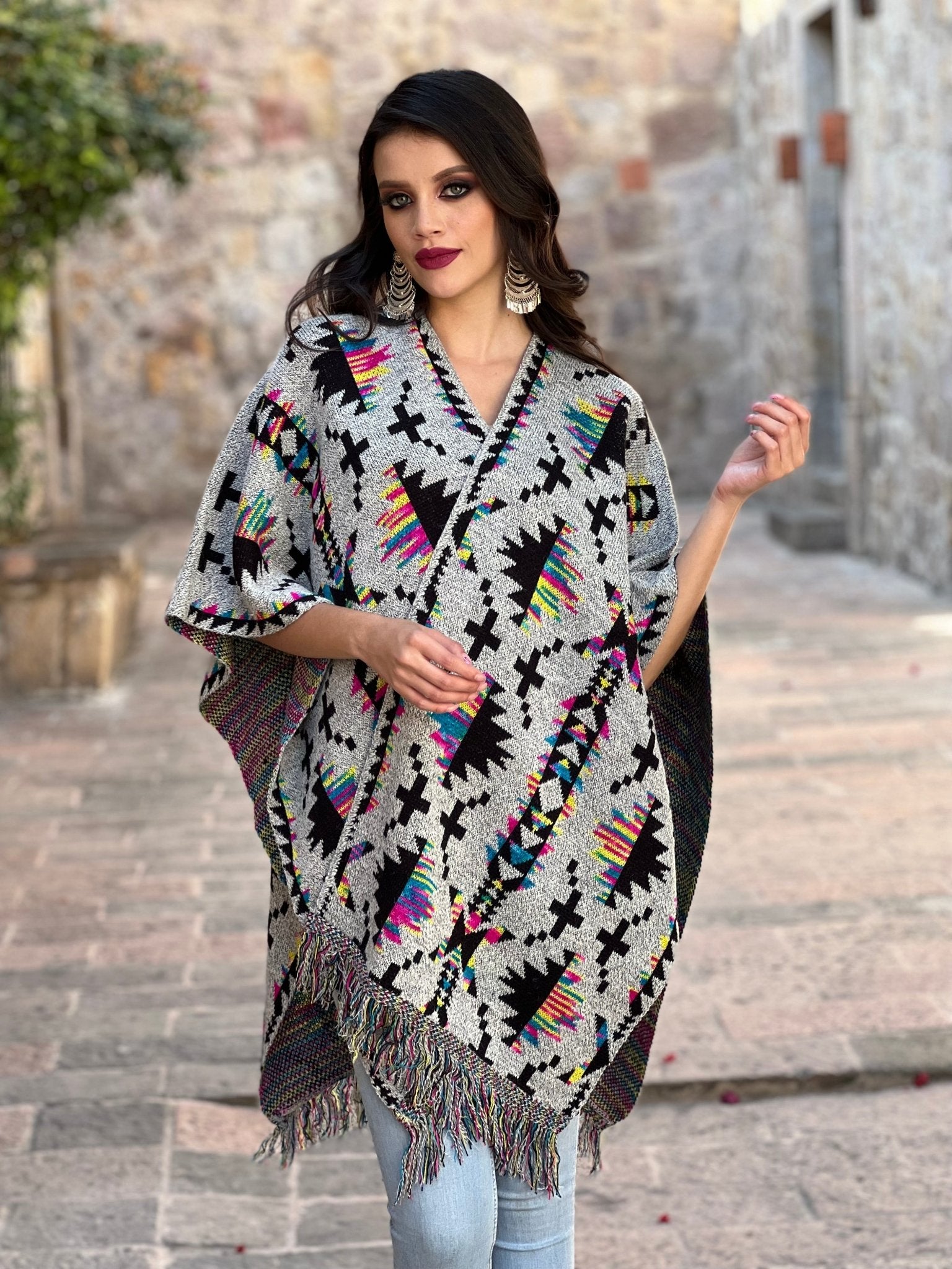 Artisanal Mexican Cape. Capa Emma. - Solei Store