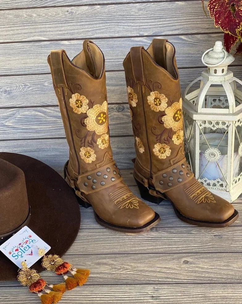 Artisanal Mexican Leather Floral Embroidered Boots. Botas Barbara - Solei Store