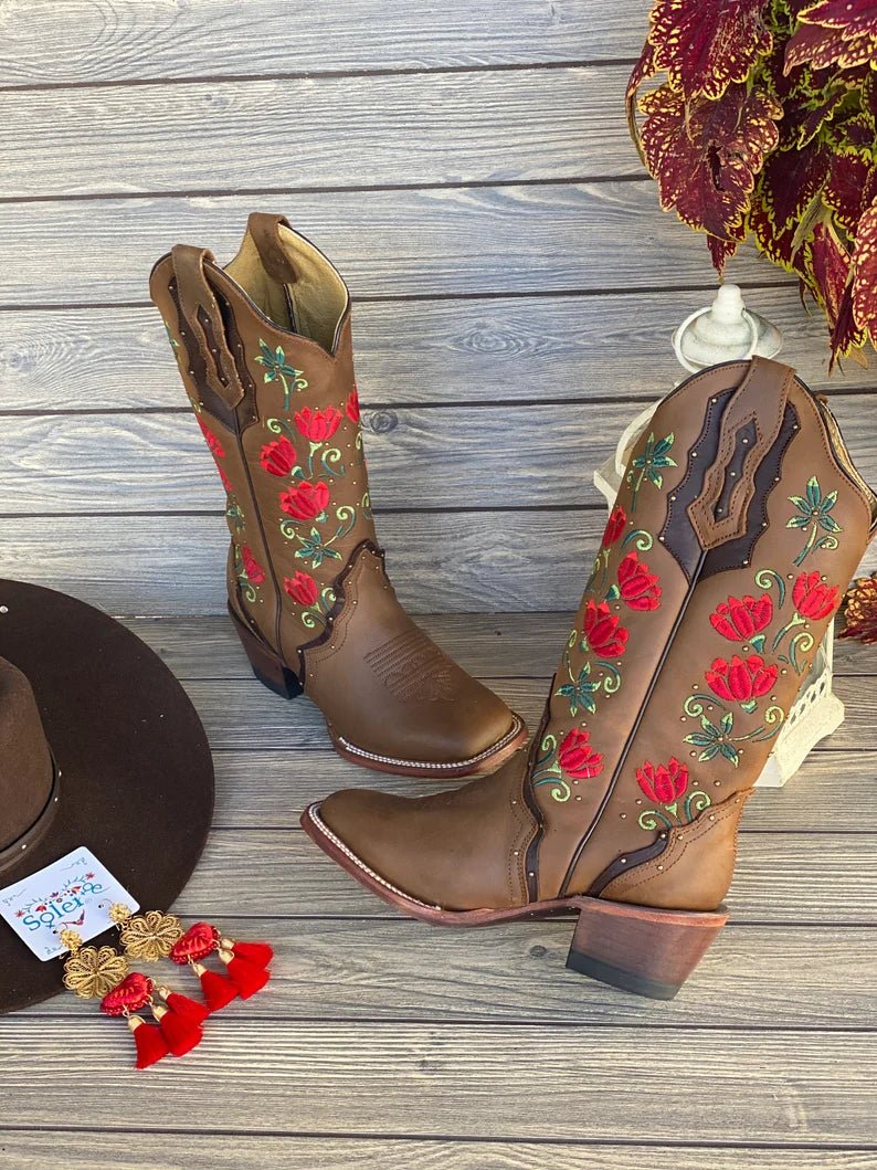 Artisanal Mexican Leather Floral Embroidered Boots. Botas Camelia - Solei Store