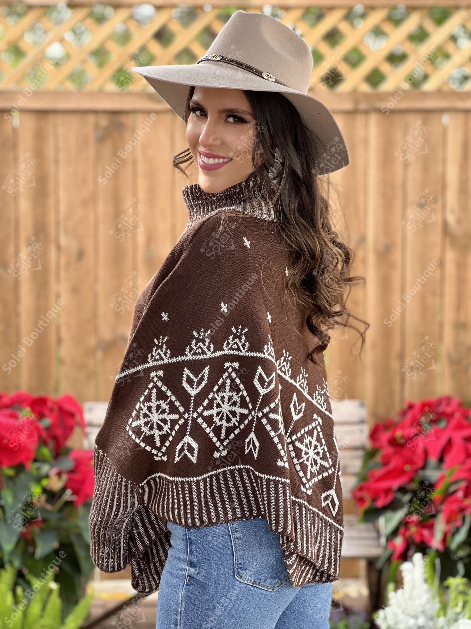 Artisanal Mexican Poncho. Knit Poncho. Capa Bianca. - Solei Store