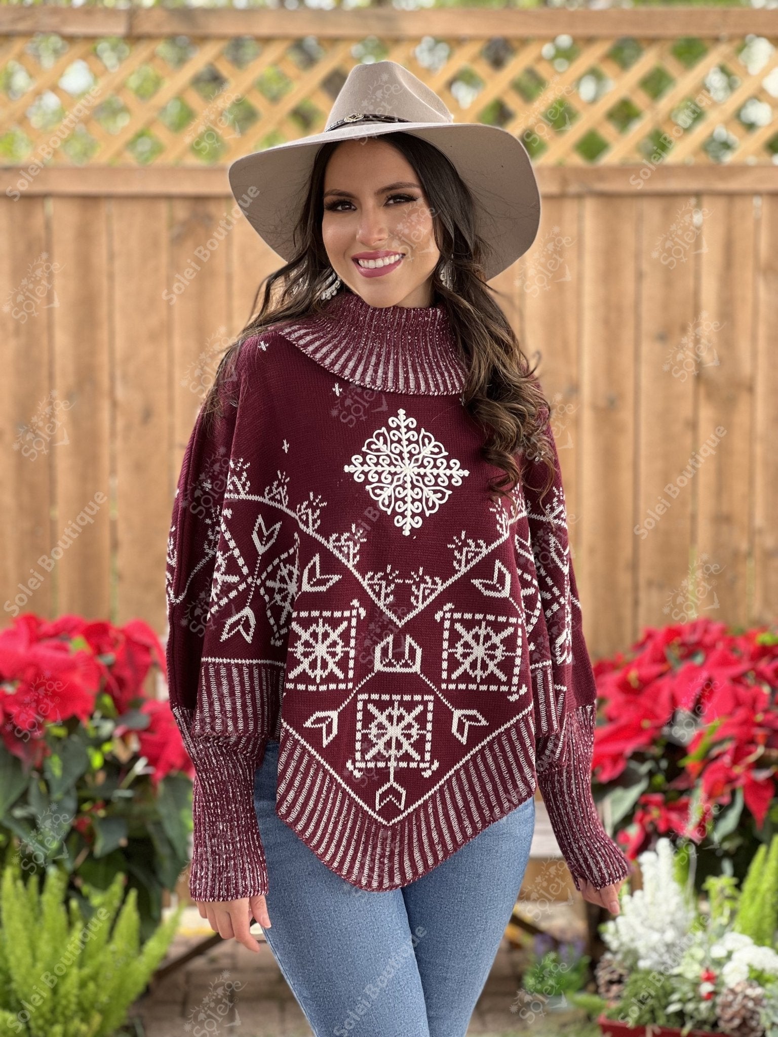 Artisanal Mexican Poncho. Knit Poncho. Capa Bianca. - Solei Store