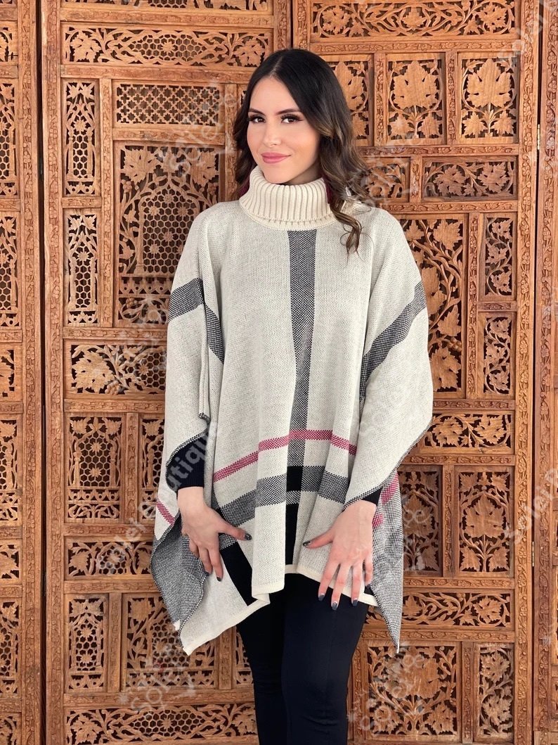 Artisanal Mexican Poncho. Poncho Ruby - Solei Store