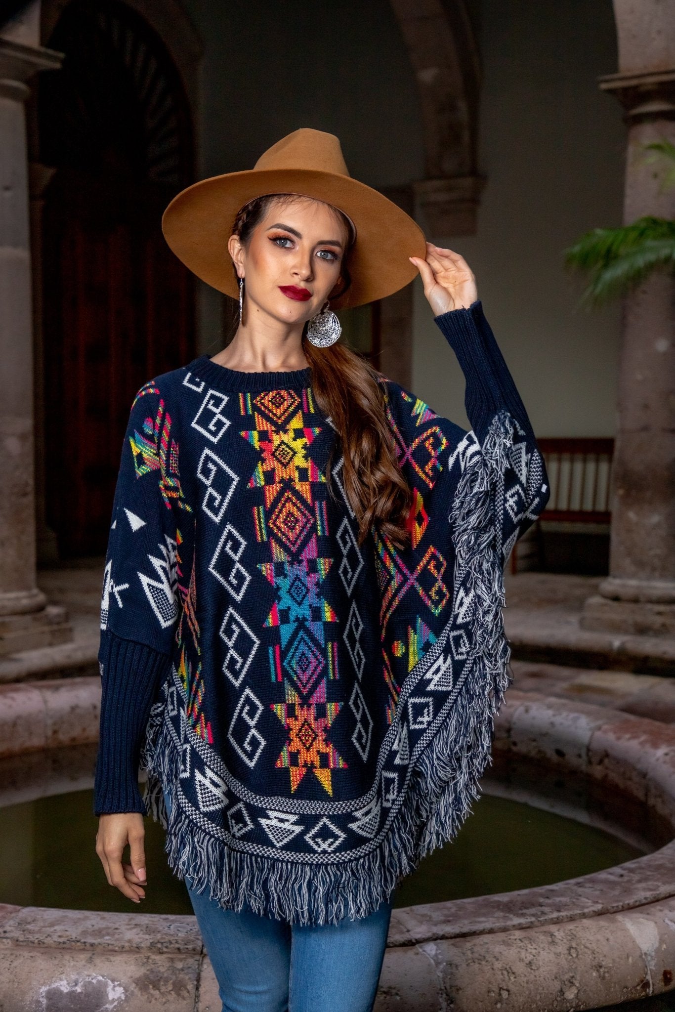 Artisanal Mexican Unisex Poncho. Capa Leonora. - Solei Store