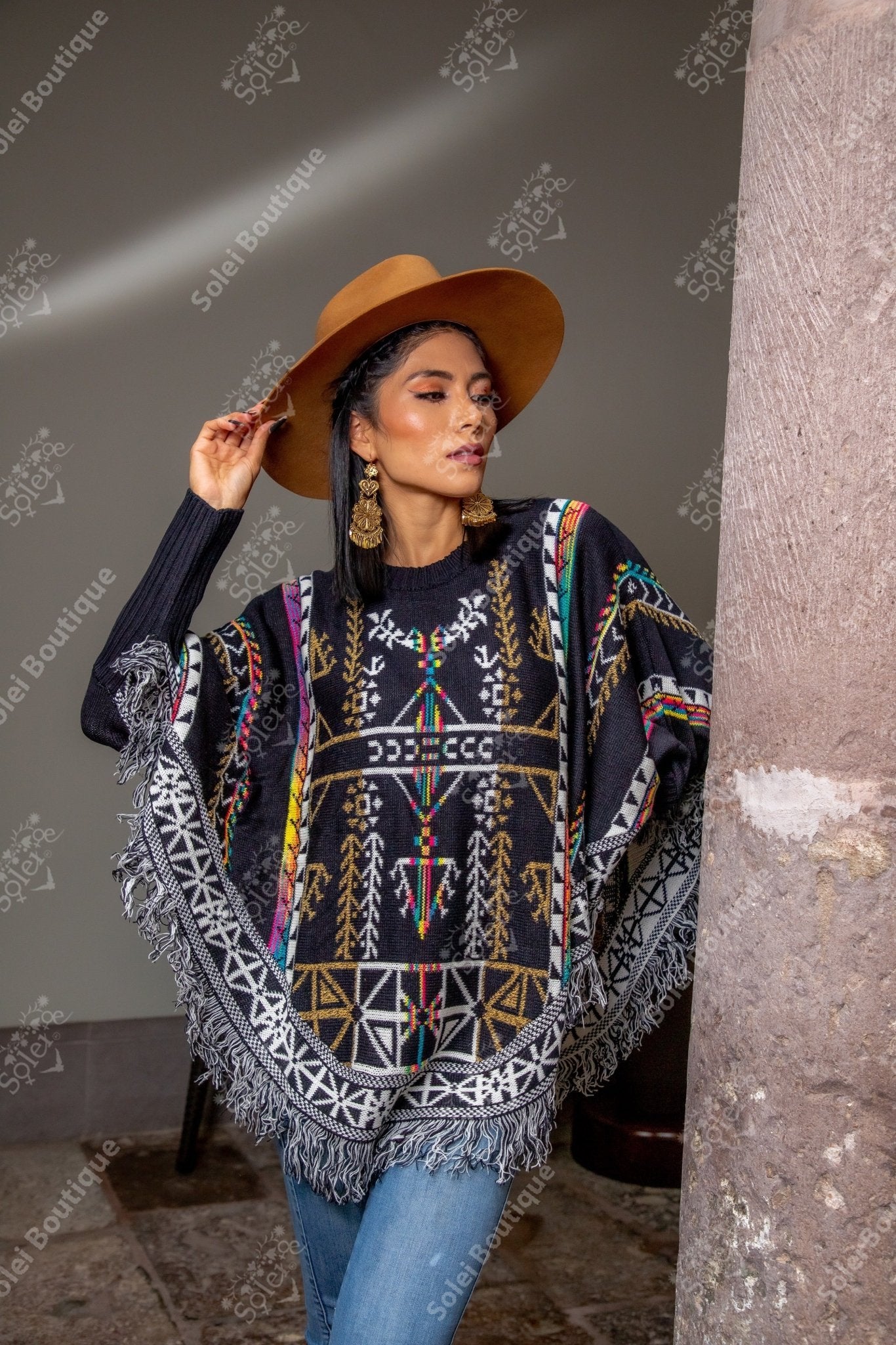 Artisanal Mexican Unisex Poncho. Capa Naabani. - Solei Store