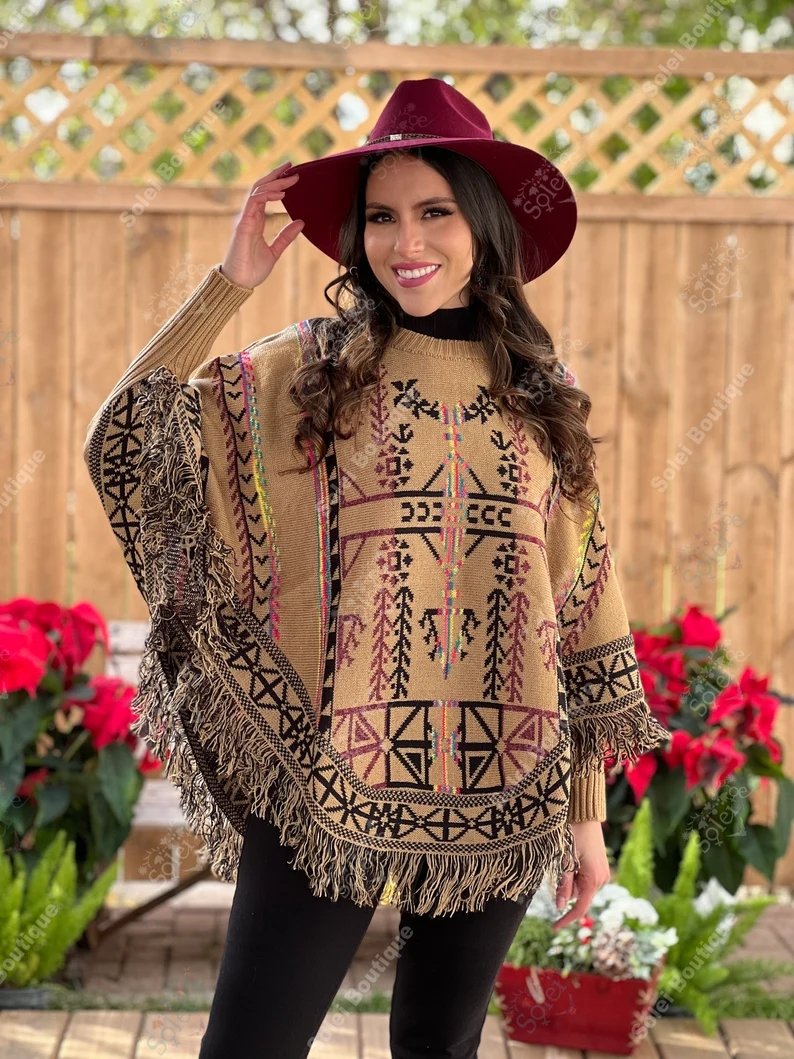 Artisanal Mexican Unisex Poncho. Capa Naabani. - Solei Store