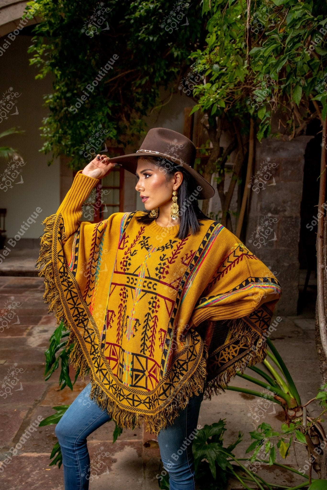 Artisanal Mexican Unisex Poncho. Capa Naabani. - Solei Store