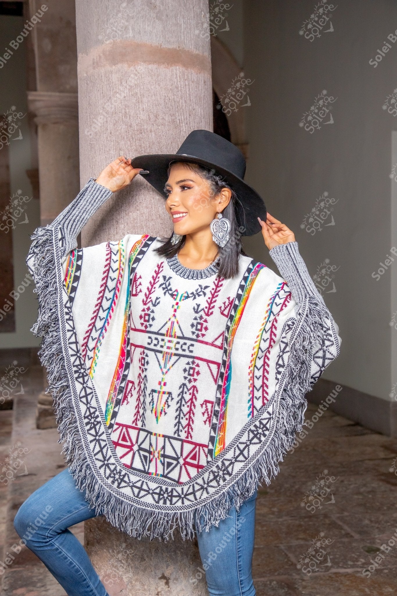 Artisanal Mexican Unisex Poncho. Capa Naabani. - Solei Store