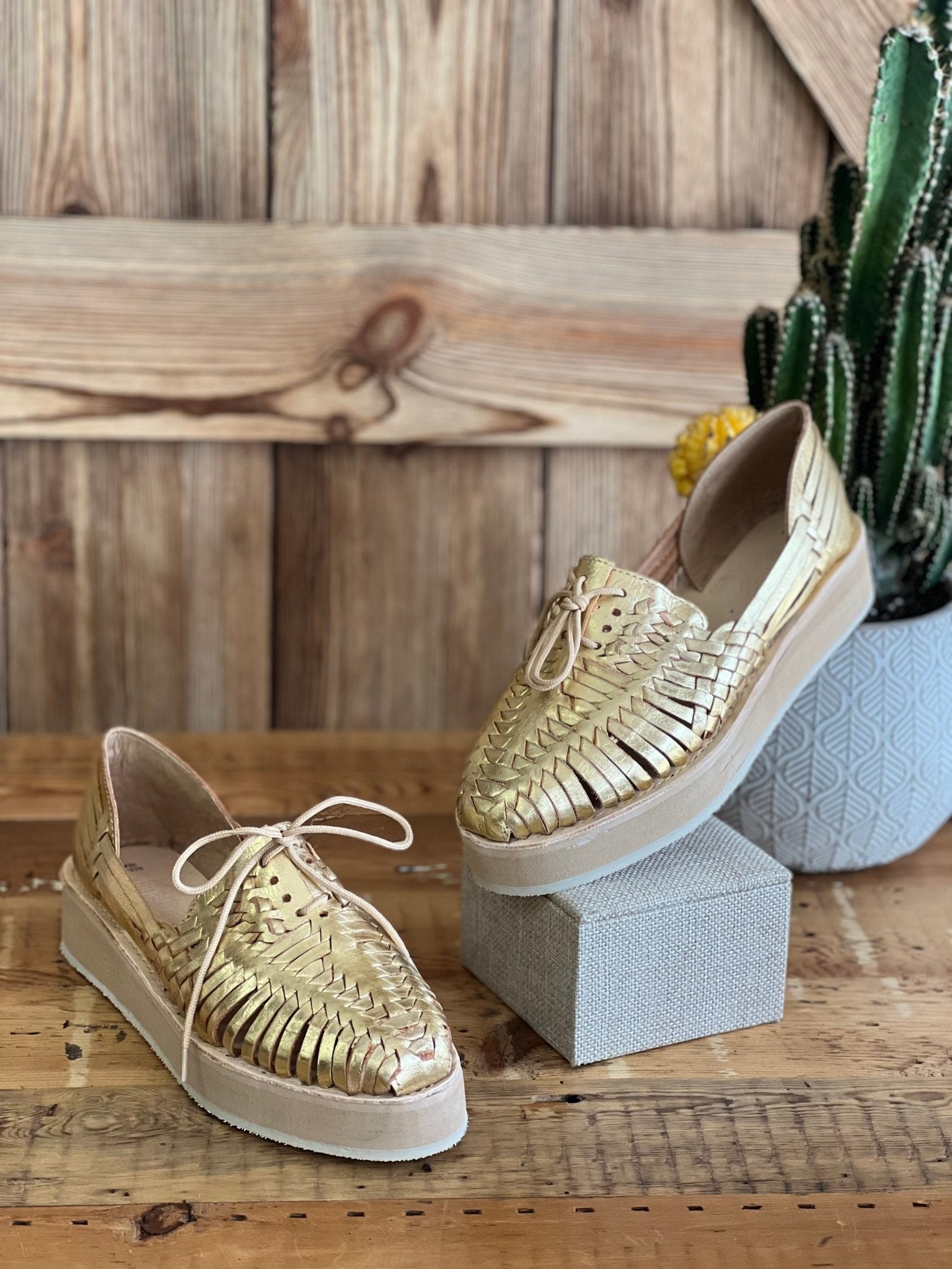 Artisanal Mexican Woven Leather Shoes. Eva Shoes. - Solei Store