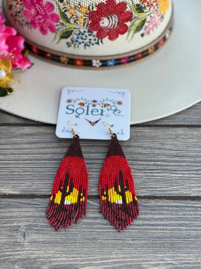 Beaded Artisanal Cactus Earrings. Artisanal Mexican Earrings. Handmade Mexican Jewelry. Arete Chaquira Desierto. - Solei Store