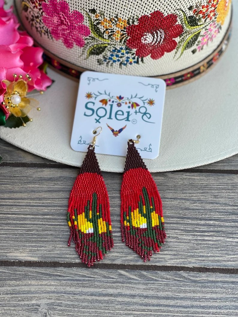 Beaded Artisanal Cactus Earrings. Artisanal Mexican Earrings. Handmade Mexican Jewelry. Arete Chaquira Desierto. - Solei Store