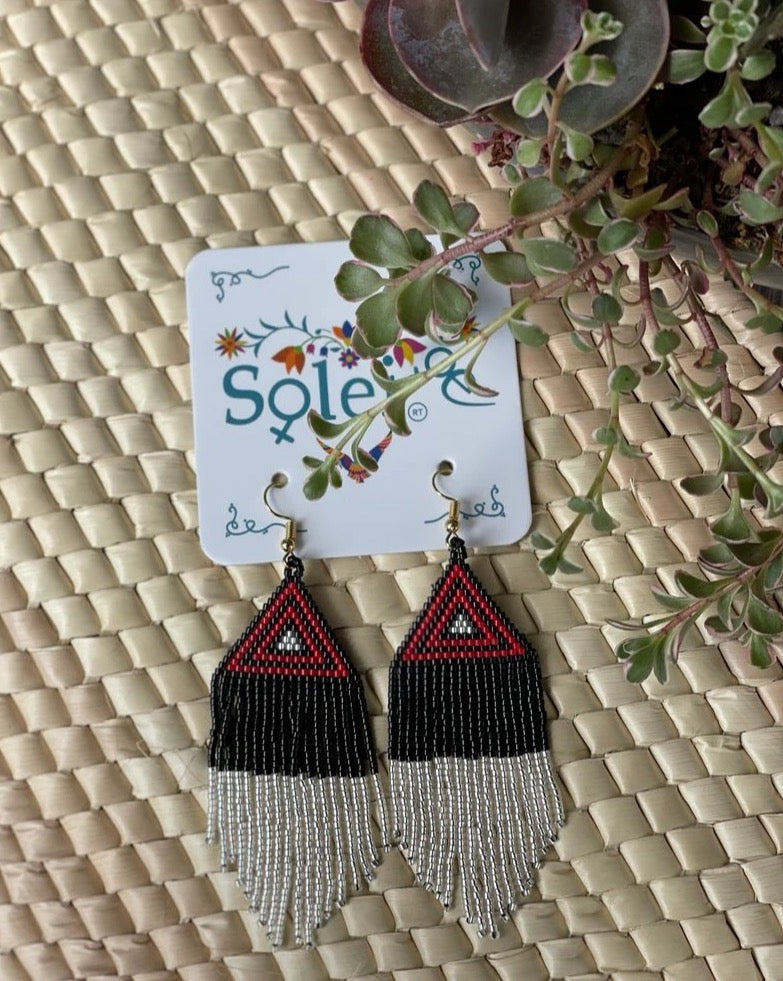 Beaded Artisanal Earrings.Traditional Mexican Earrings.Handmade Mexican Jewelry. Arete Piramide - Solei Store