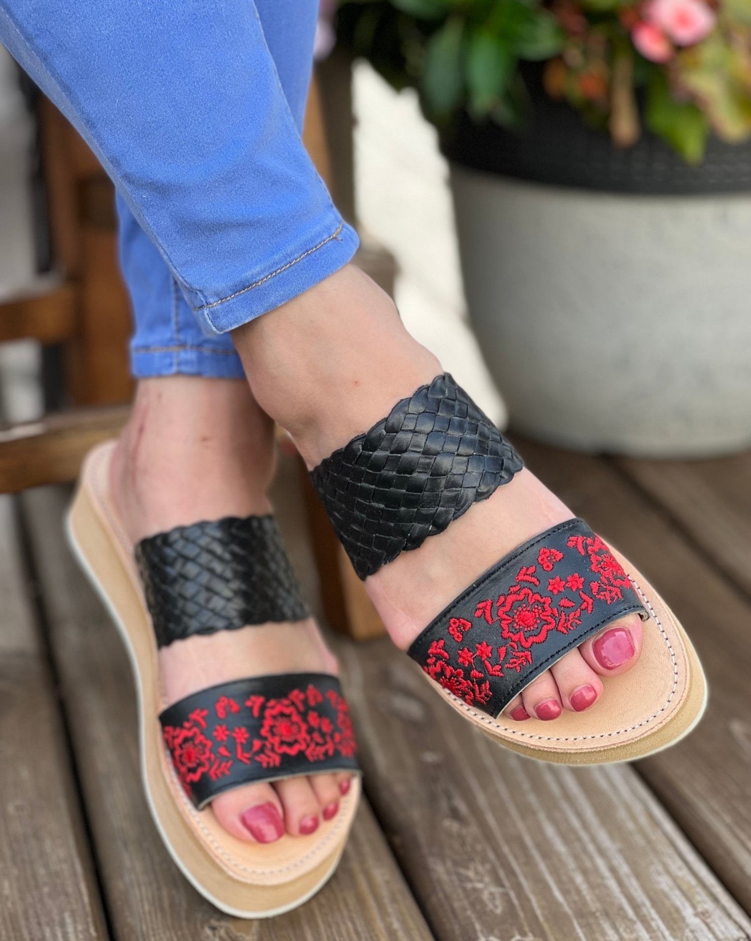 Embroidered Double Strap Slide Sandals. Chancla Luisa. - Solei Store