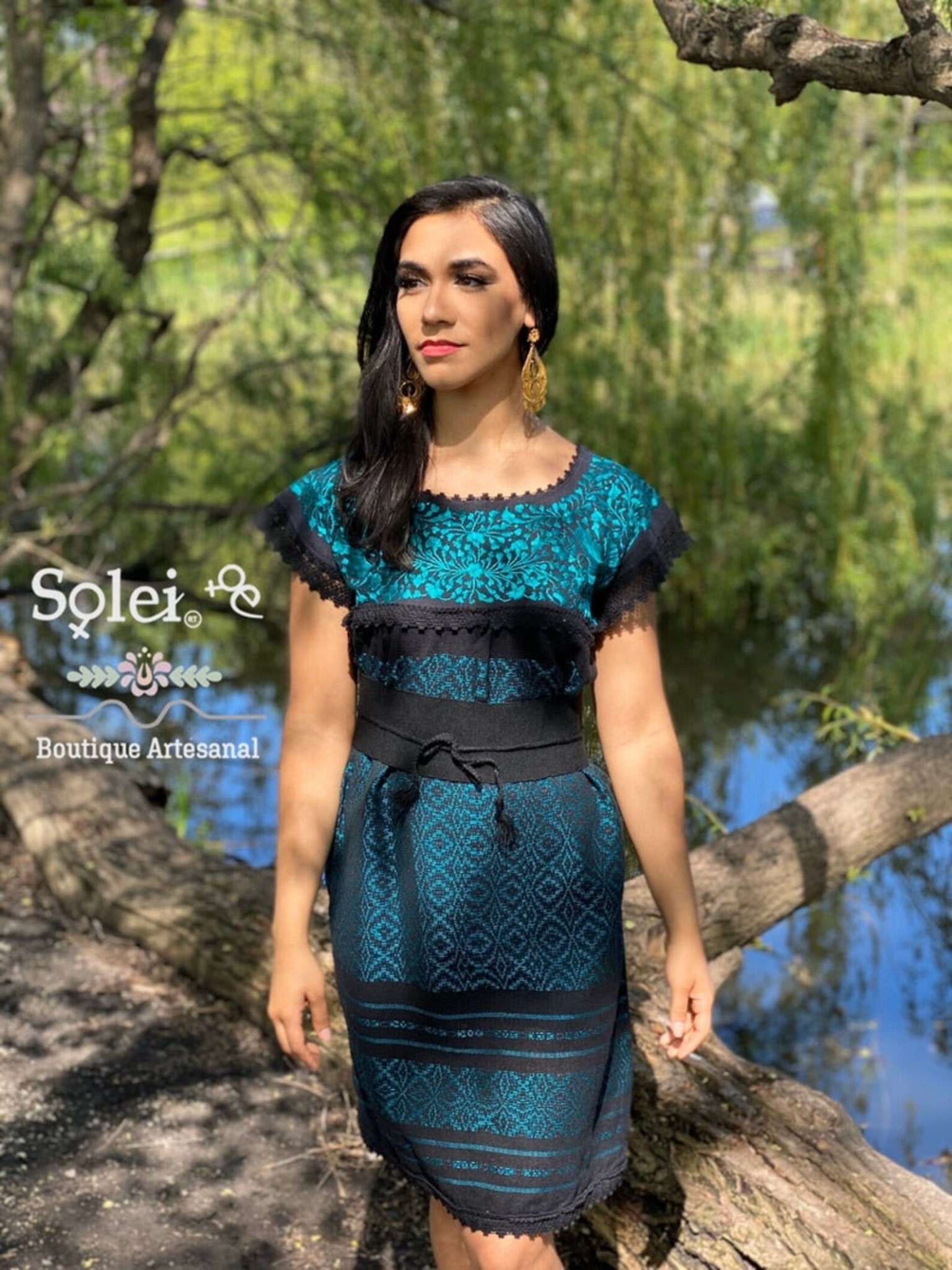 Embroidered Dress Made on a Loom. Hand Embroidered Dress. Vestido Mitla Corto. - Solei Store