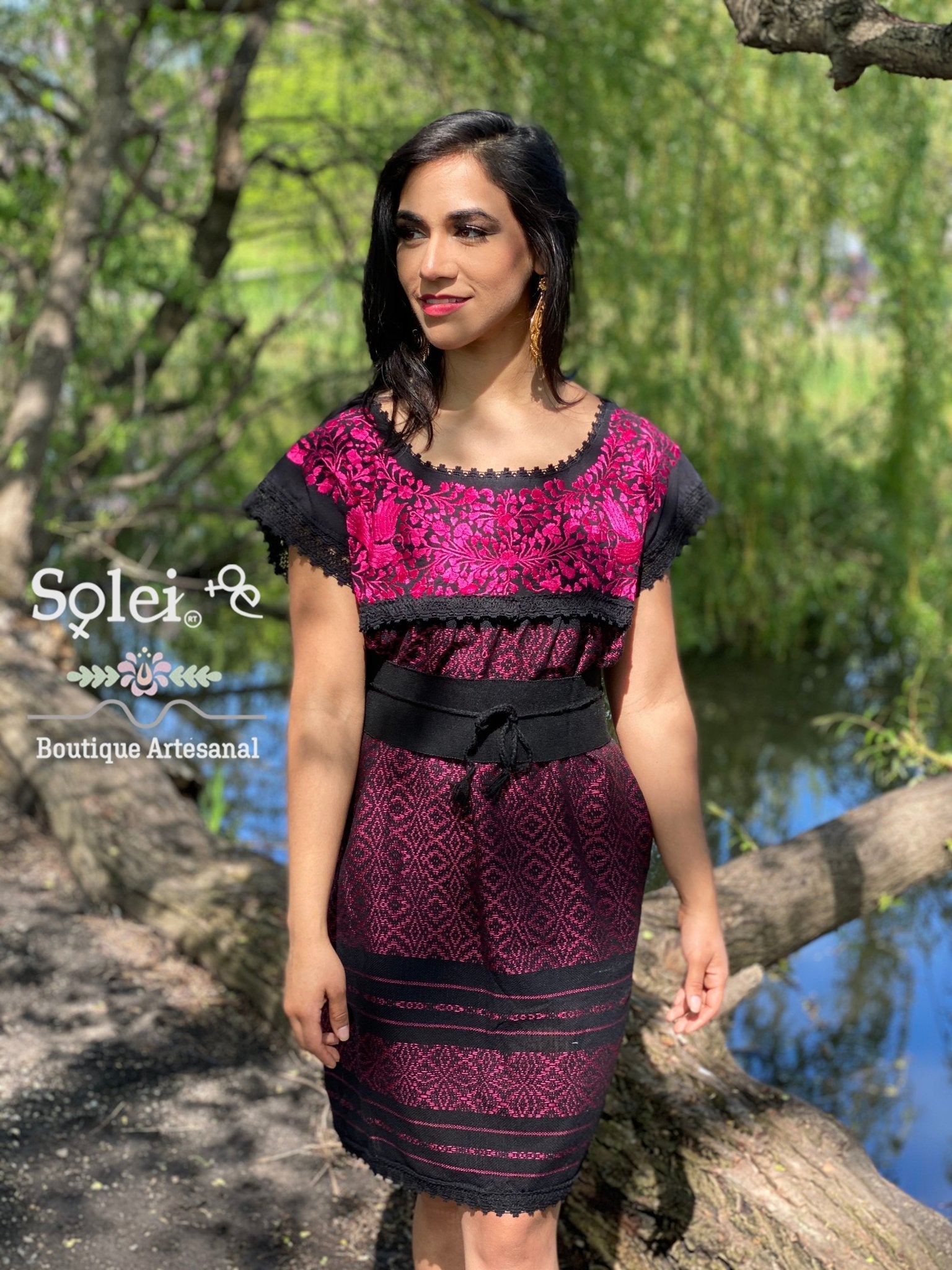 Embroidered Dress Made on a Loom. Hand Embroidered Dress. Vestido Mitla Corto. - Solei Store