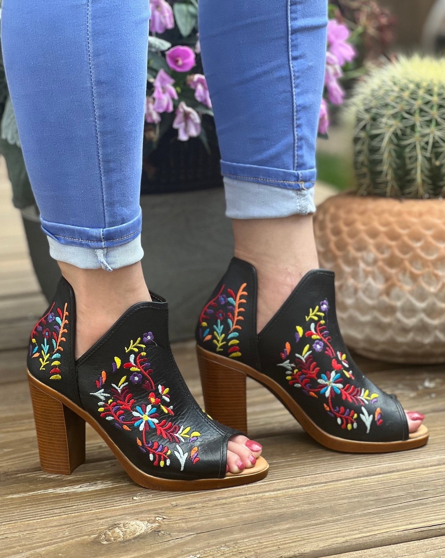 Embroidered Leather Block Heels. Andrea Heels. - Solei Store