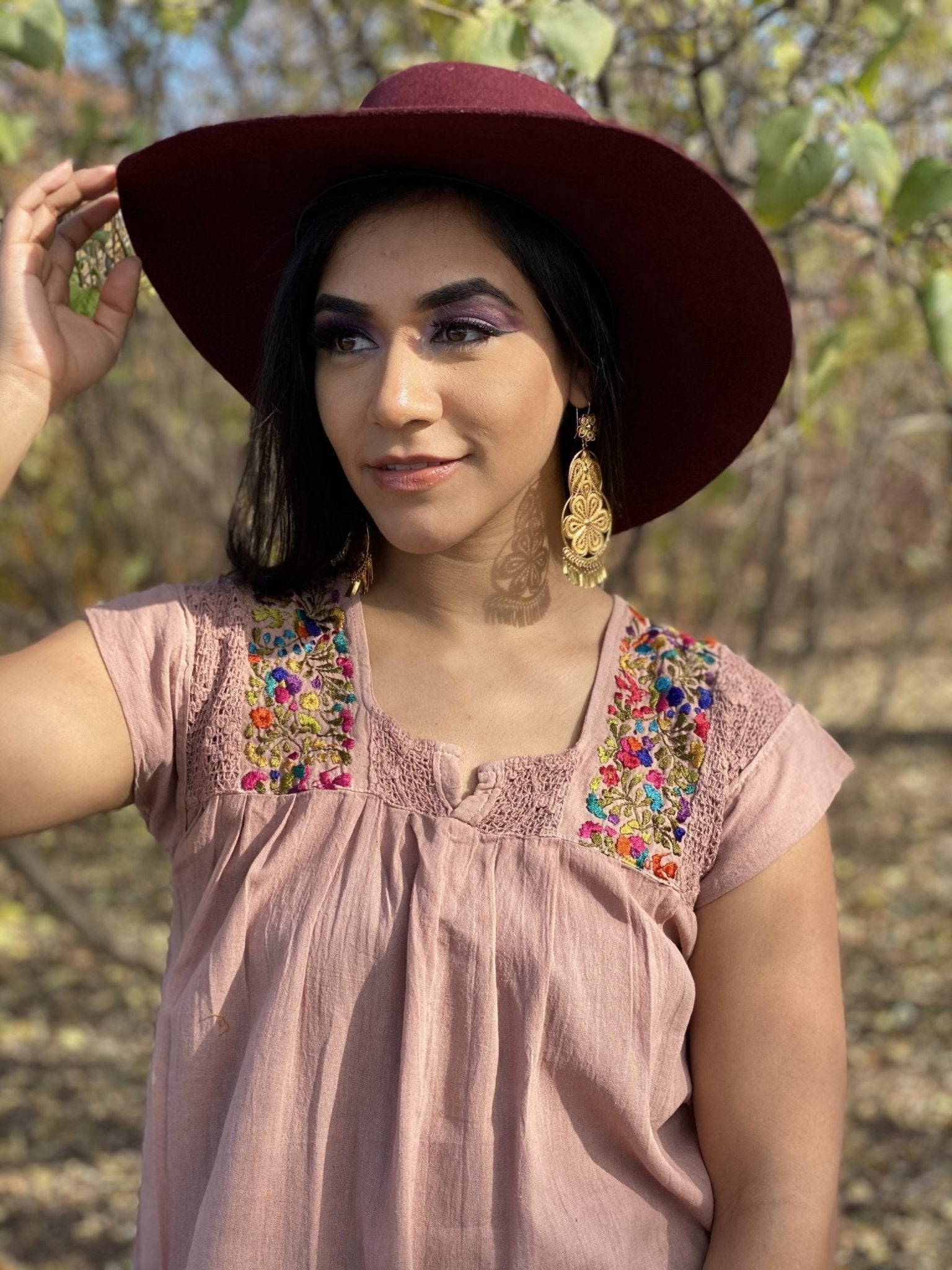 Española Blouse Tunic blouse front and back lace details. Small flowers embroidered by hand - Solei Store