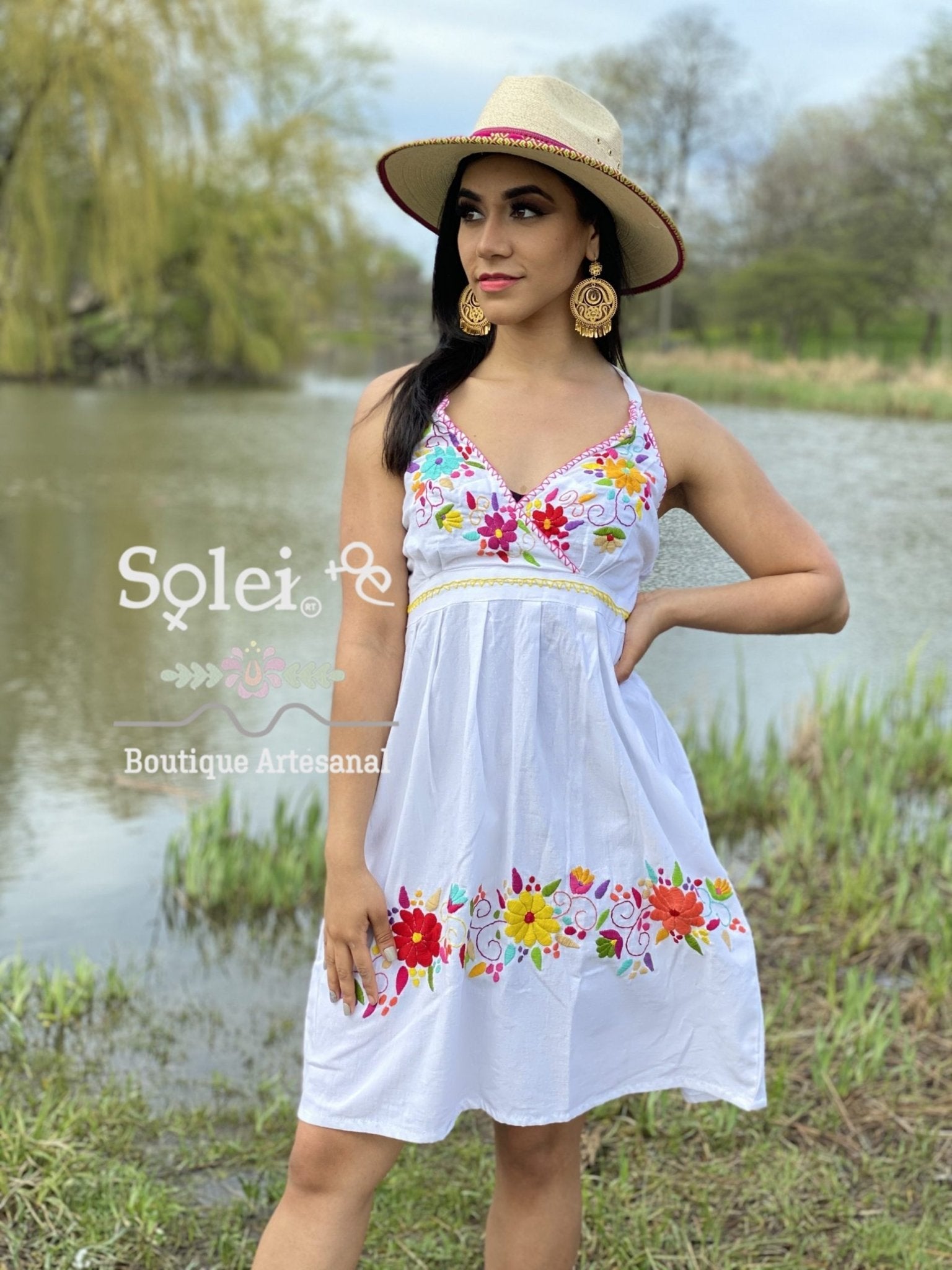 Hand embroidered Mexican floral dress. Beautiful summer halter dress. - Solei Store