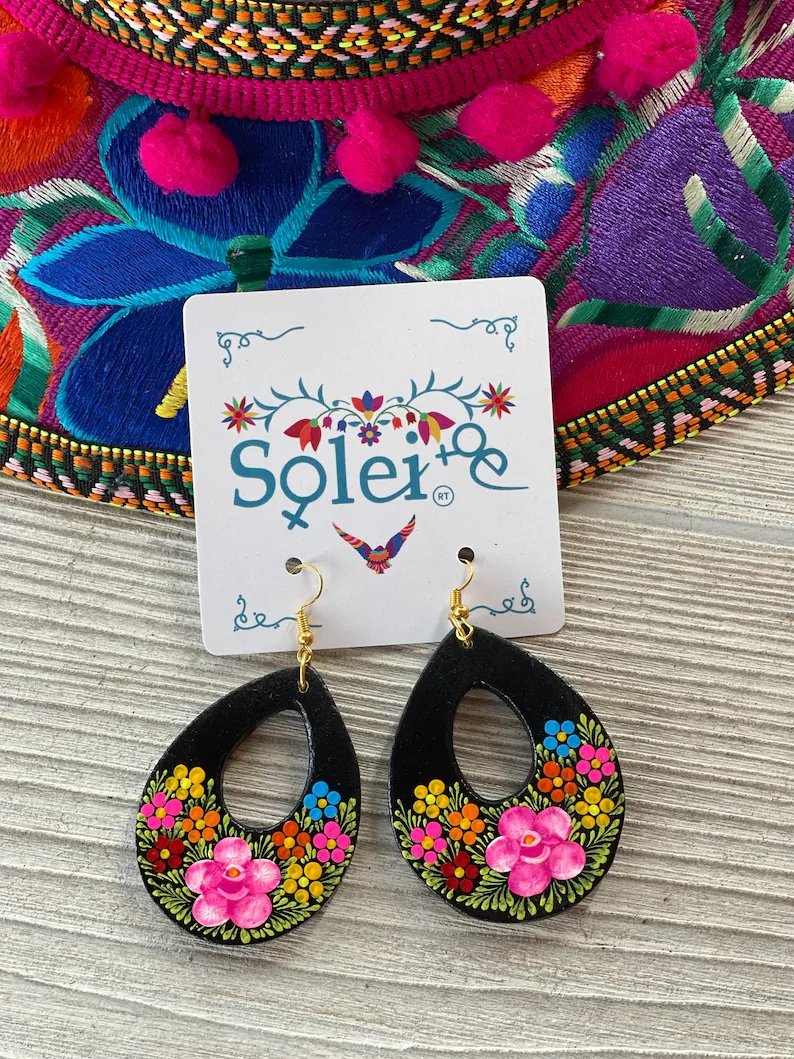 Hand Painted Artisanal Earrings. Dangle Earrings. Mexican Floral Earrings. Arracada Gota - Solei Store