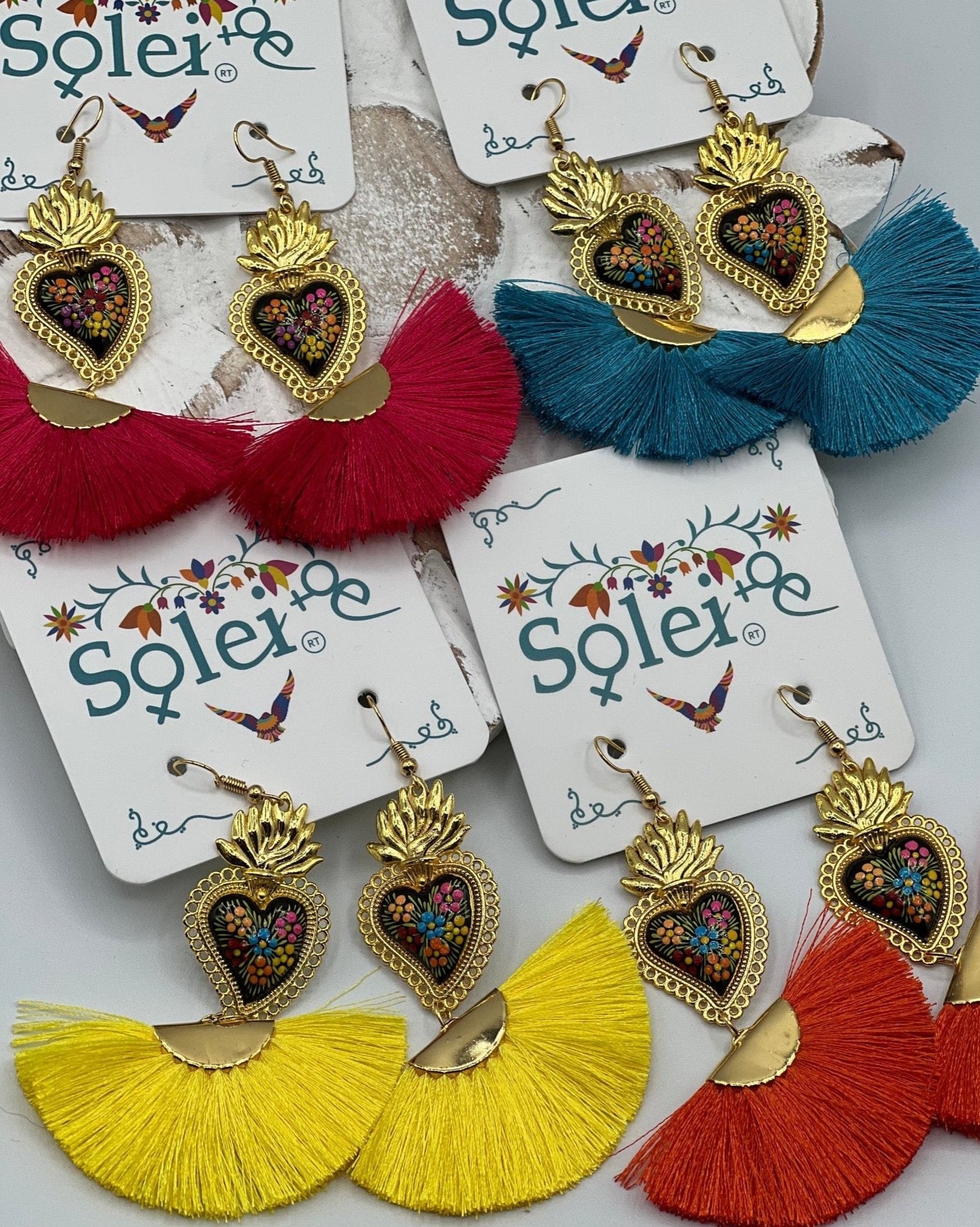 Hand Painted Heart Earrings. Corazon Sagrado Abanico Earrings. - Solei Store