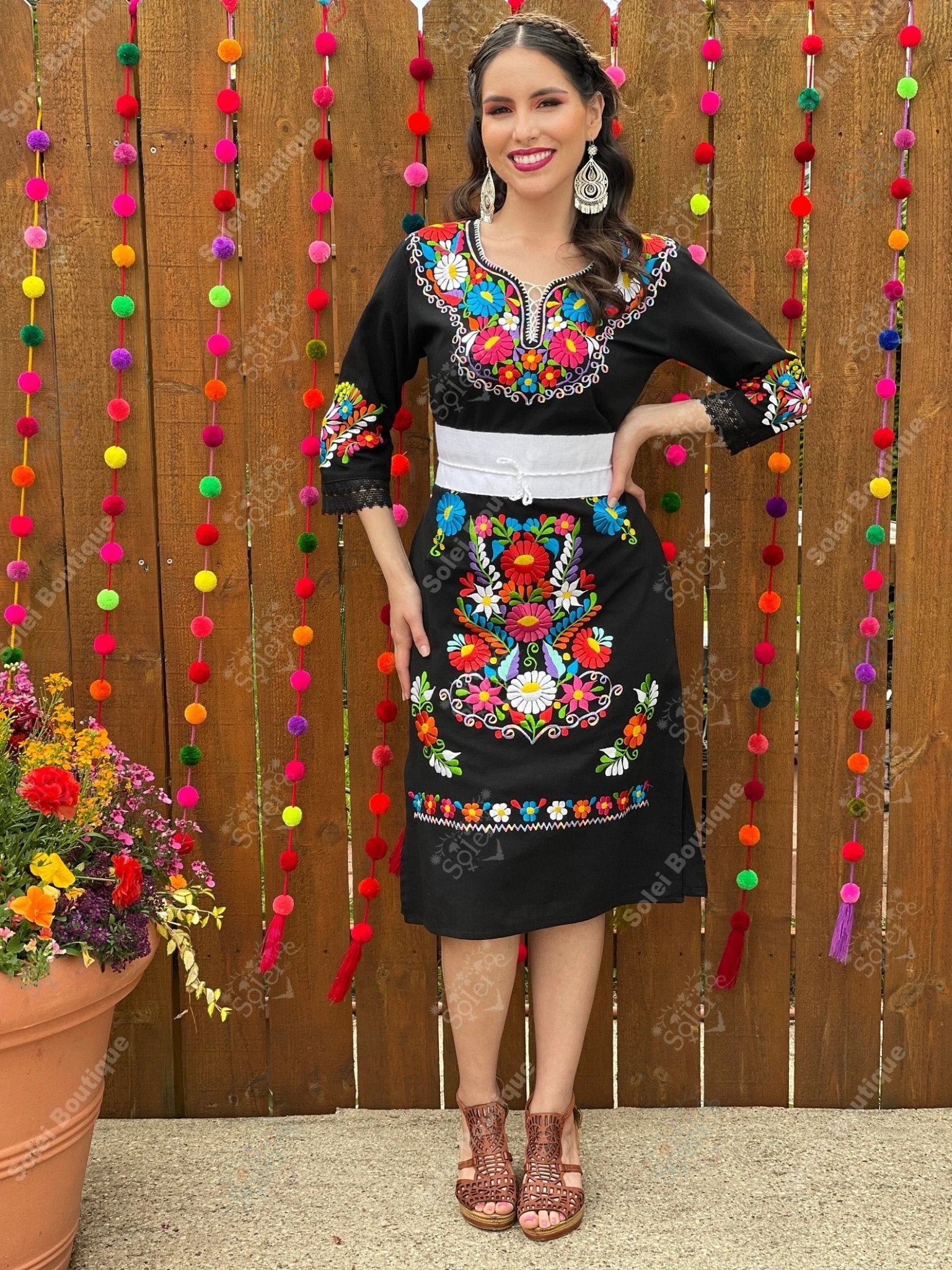 Long Mexican Floral Embroidered Kimono Dress. Kimono Deluxe Largo - Solei Store