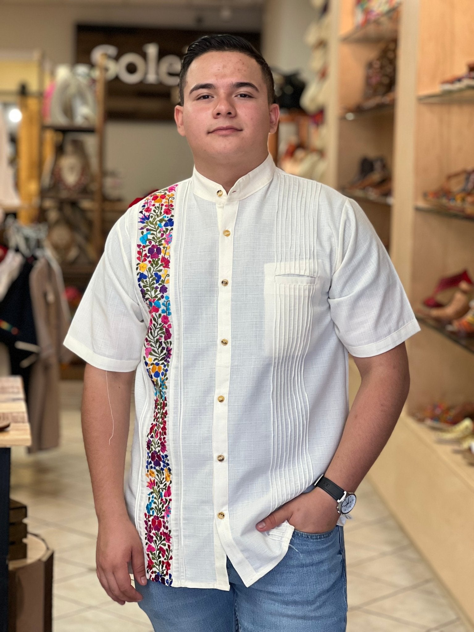 Men's Mexican Floral Embroidered Guayabera Size S-2X. Guayabera San Antonino Sencilla - Solei Store