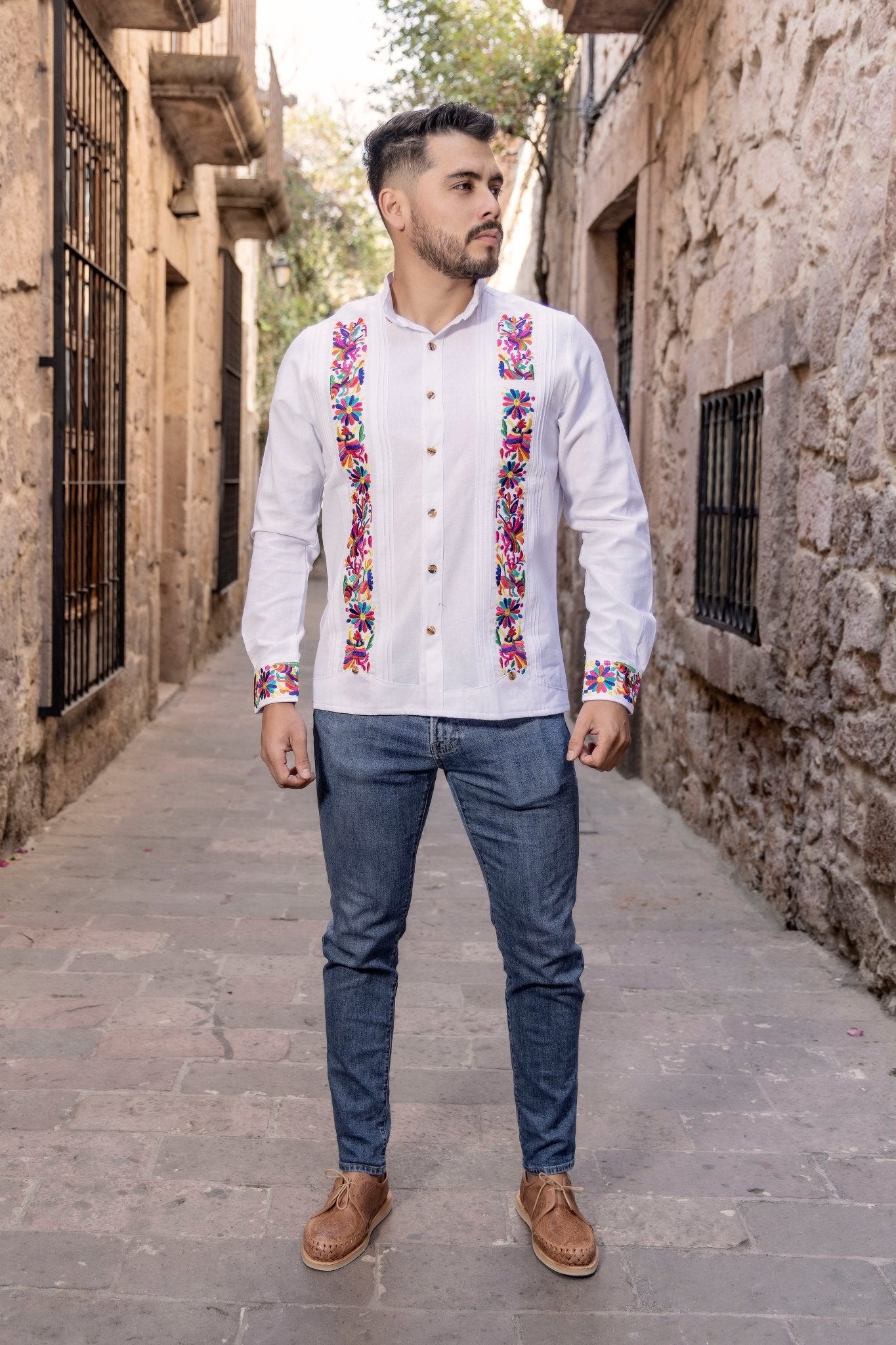 Men's Mexican Traditional Otomi Embroidered Guayabera. Guayabera Otomi - Solei Store