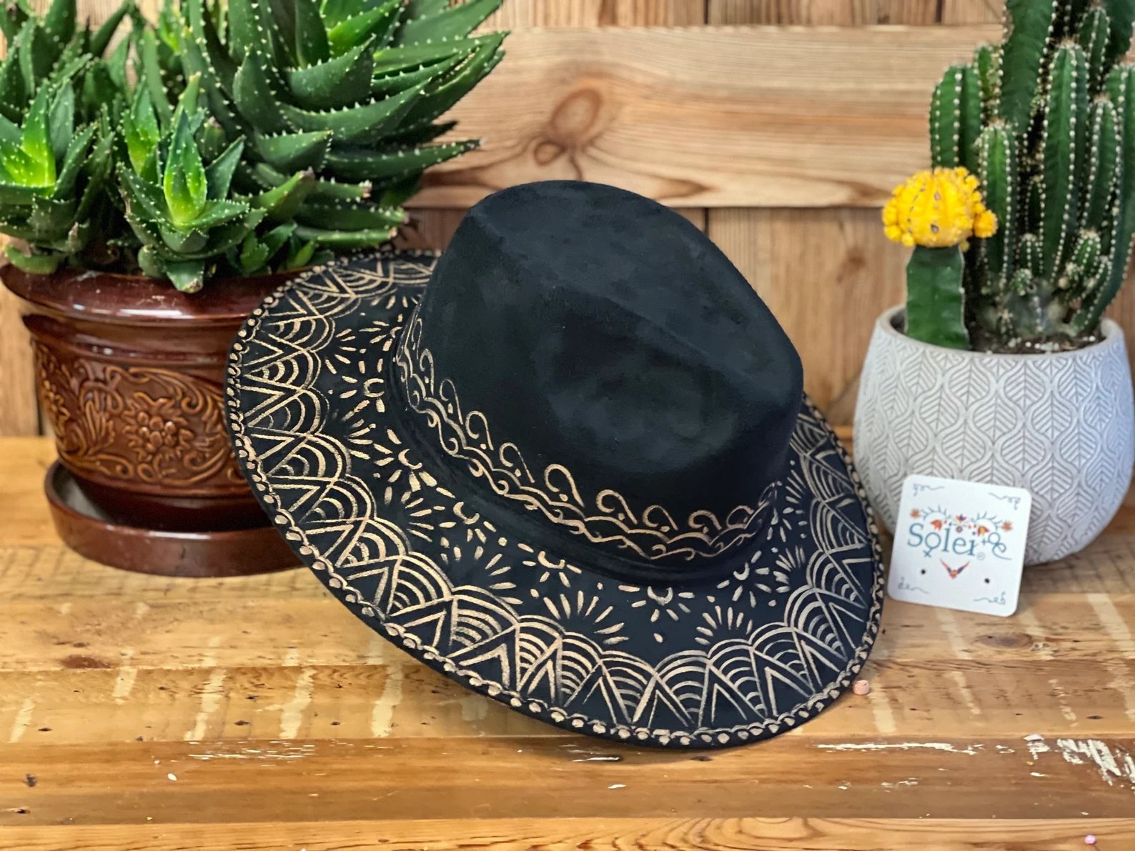 Mexican Artisanal Hand Painted Suede Hat. Sombrero Explorer Valentina - Solei Store
