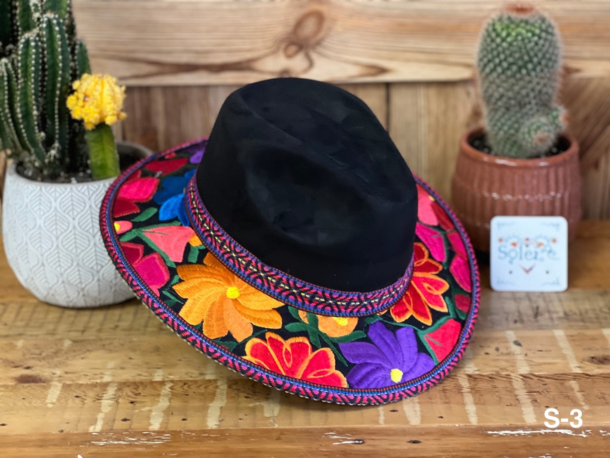Mexican Artisanal Hat. Embroidered Mexican Hat. Colorful Suede Hat. Sombrero Gamuza Bordado - Solei Store