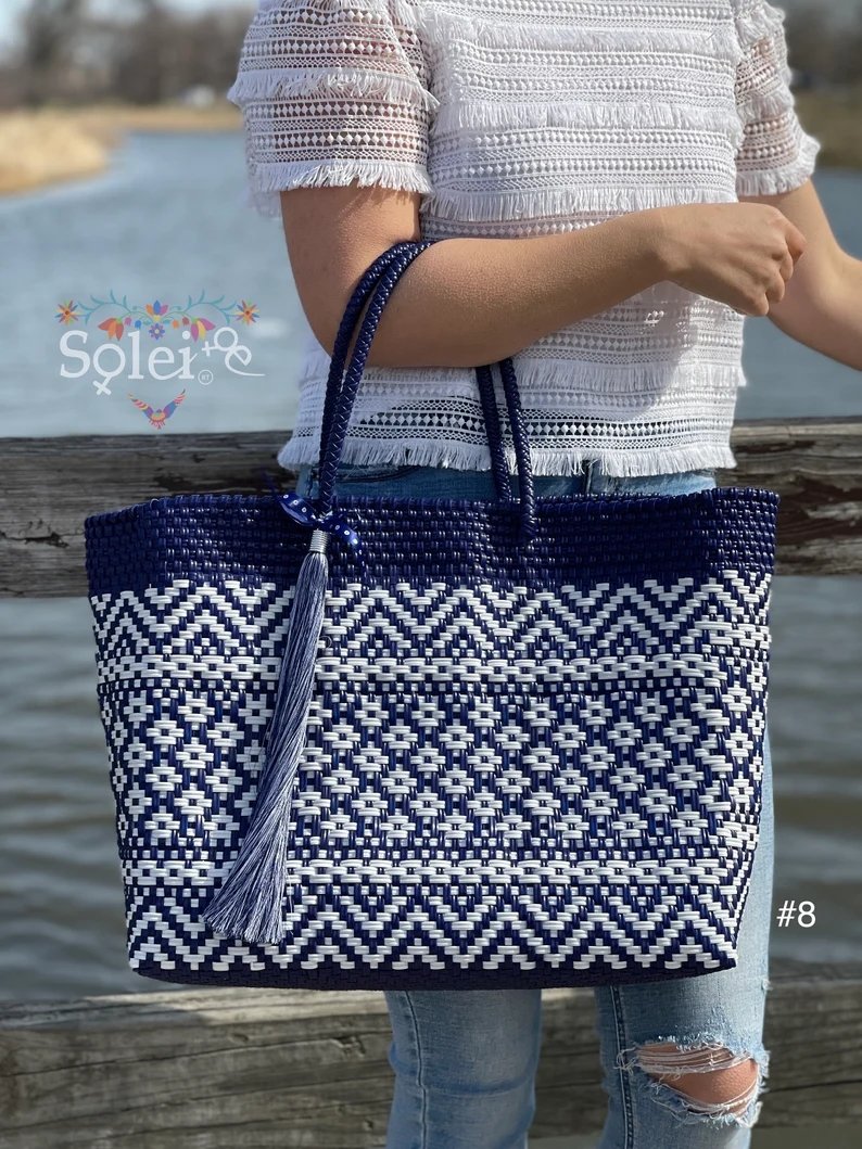 Mexican Artisanal Tote Bag with Tassel. Bolsa Tapatia - Solei Store