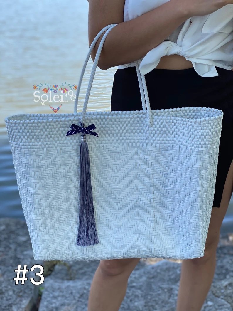 Mexican Artisanal Tote Bag with Tassel. Bolsa Tapatia - Solei Store