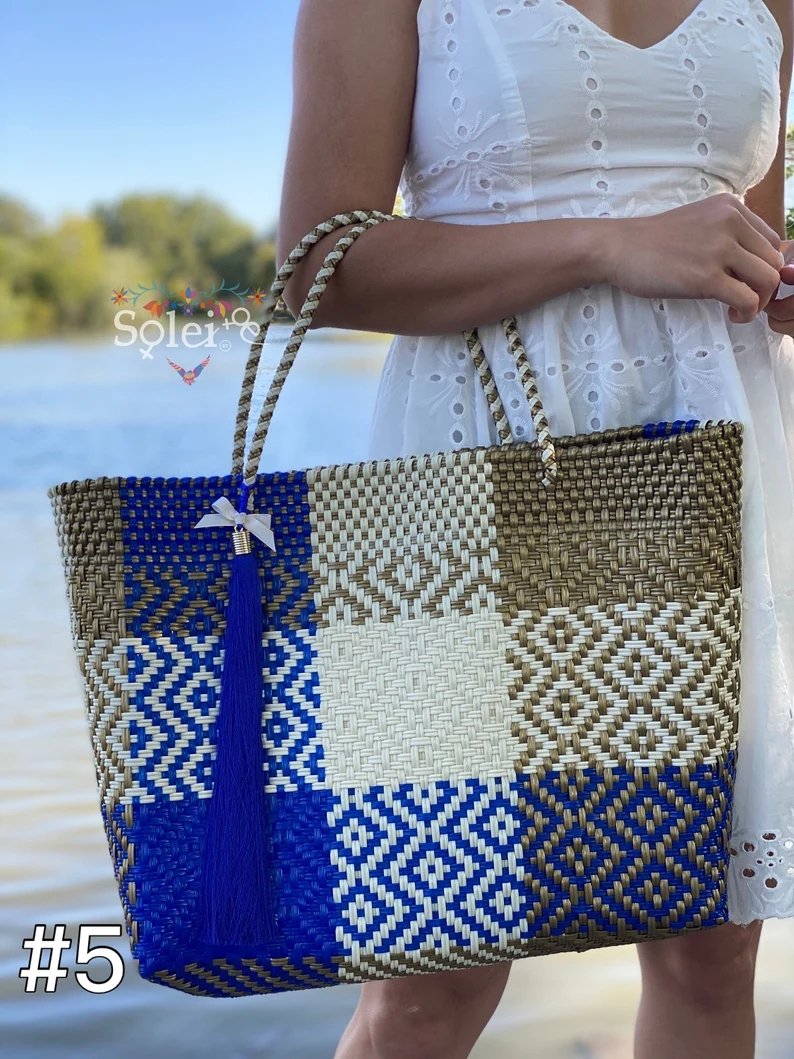 Mexican Artisanal Tote Bag with Tassel. Bolsa Tapatia - Solei Store