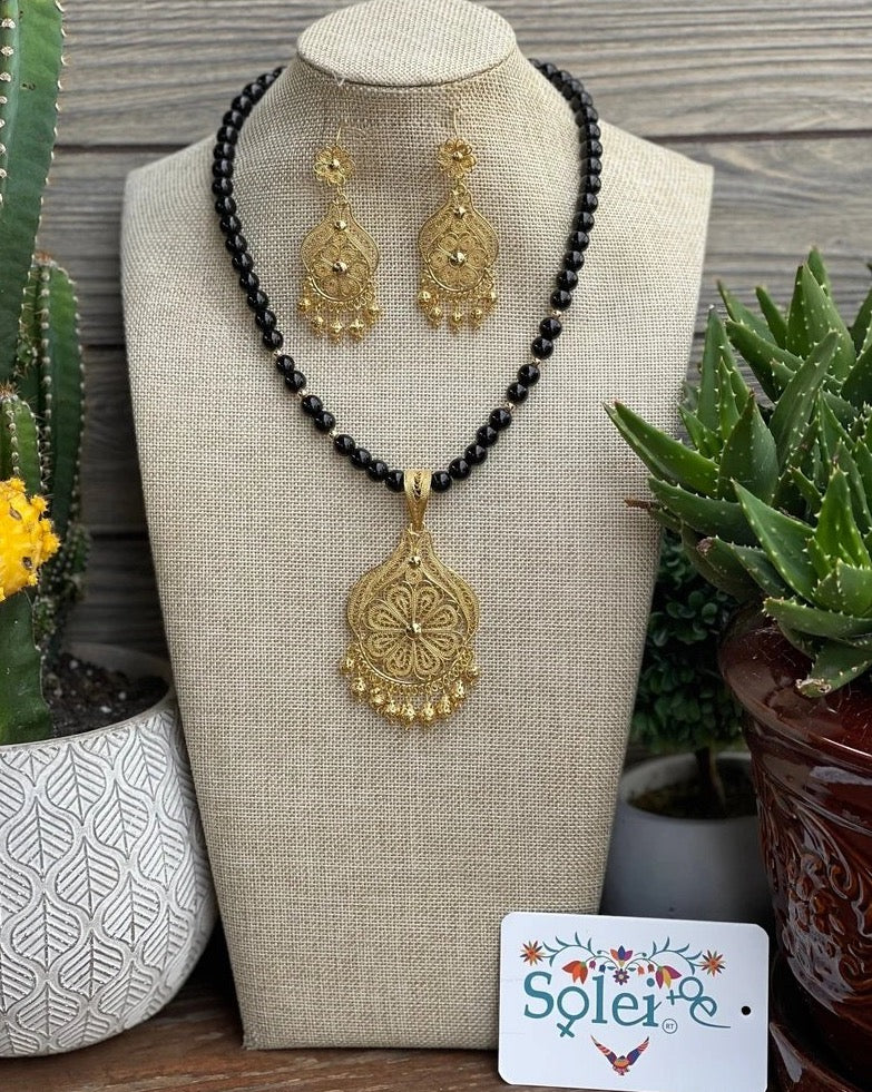 Mexican Filigree Earrings and Necklace. Stone Bead Necklace. Elegant Choker Necklace. Pera Margarita Esferas Perlas - Solei Store
