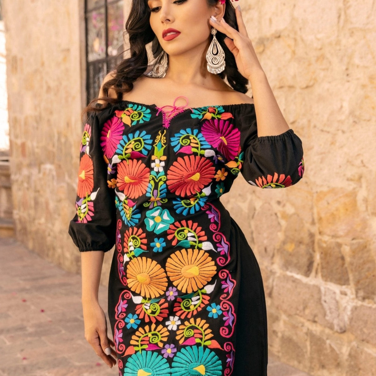 Andrea Floral Mexican Embroidered Dress- Vestido Mexicano Bordado Floral Andrea Floral Mexican Embroidered Dress- Vestido Mexicano Bordado Floral