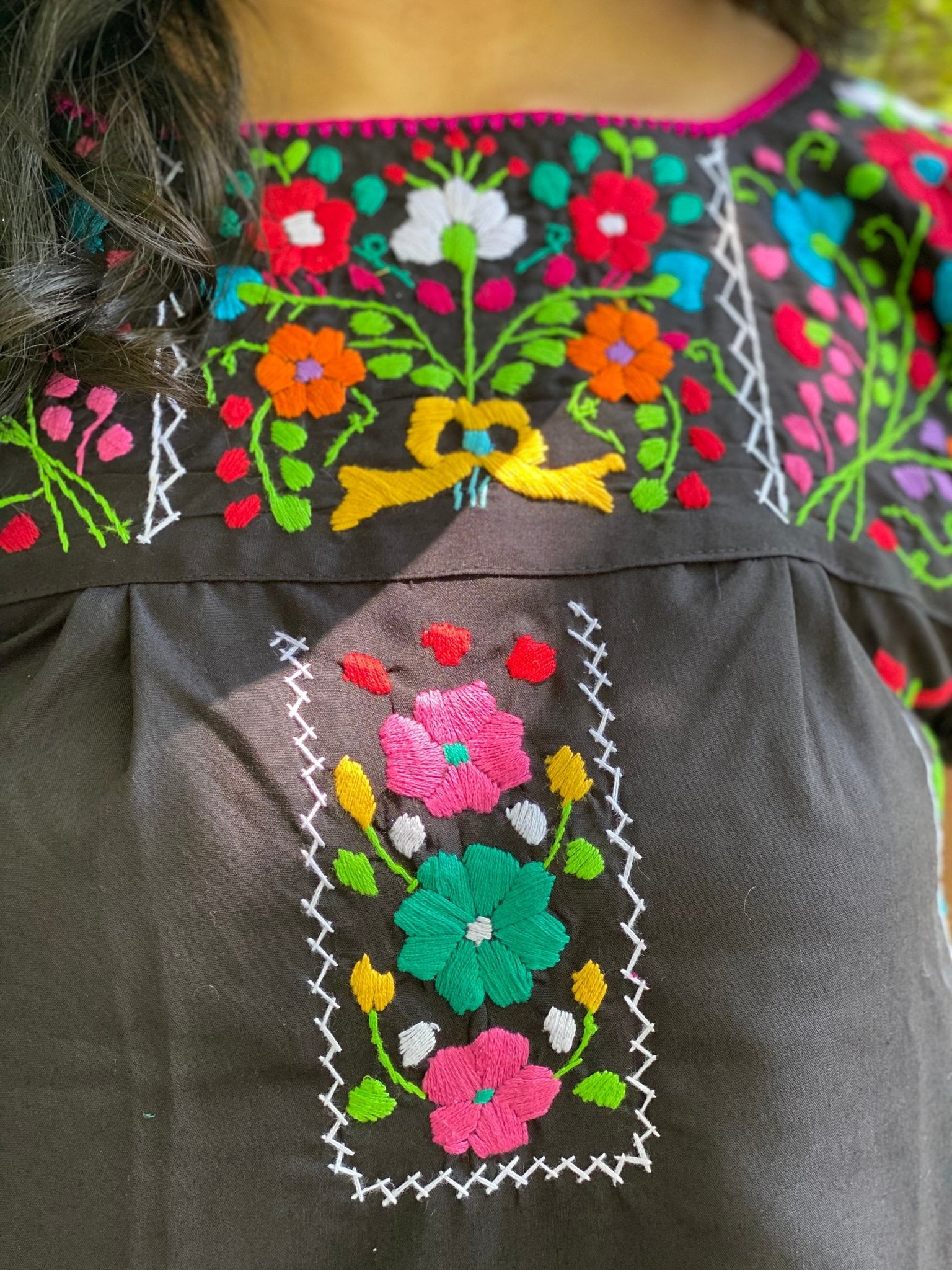 Mexican Floral Dress. Hand Embroidered Dress. Vestido Cassandra Sencillo - Solei Store