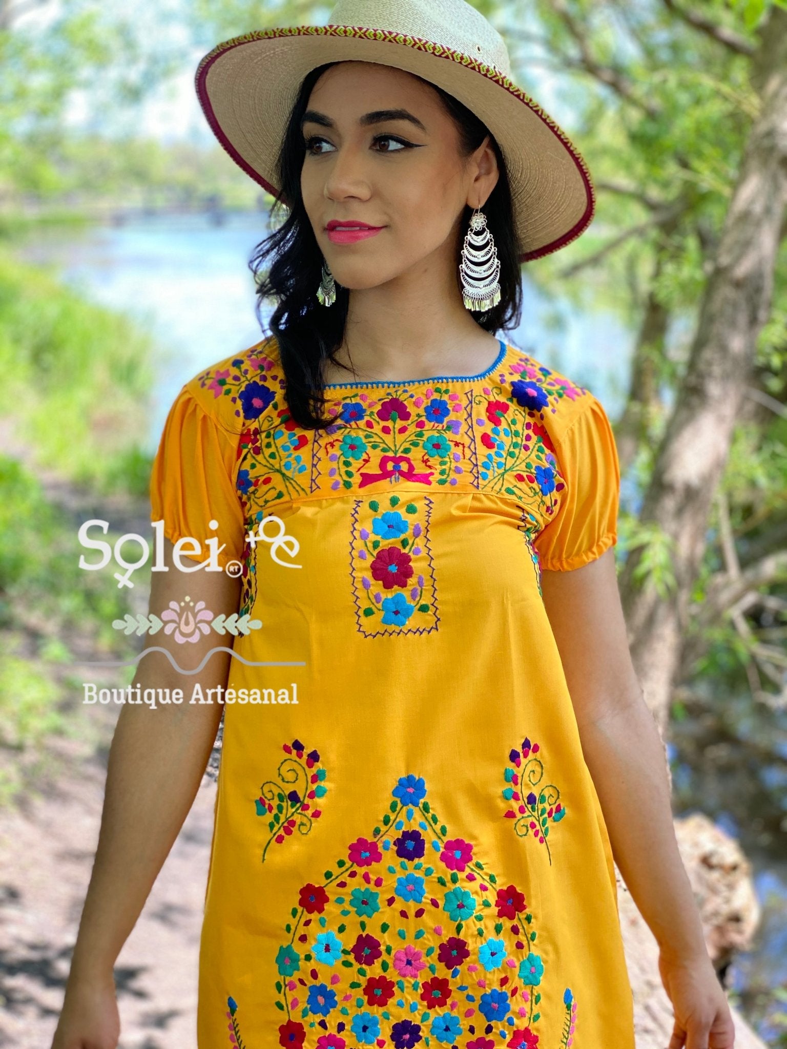 Mexican Floral Dress. Hand Embroidered Dress. Vestido Cassandra Sencillo - Solei Store