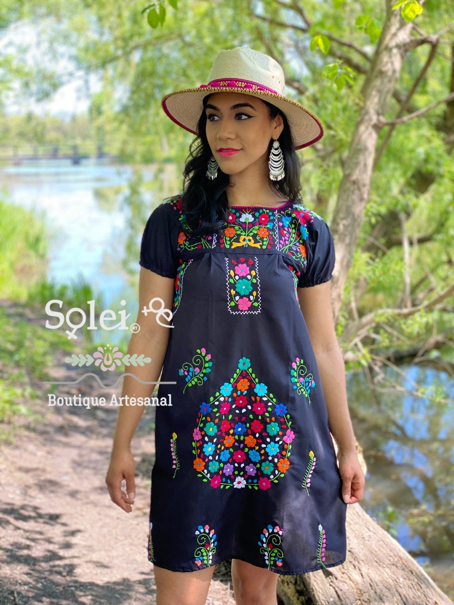 Mexican Floral Dress. Hand Embroidered Dress. Vestido Cassandra Sencillo - Solei Store