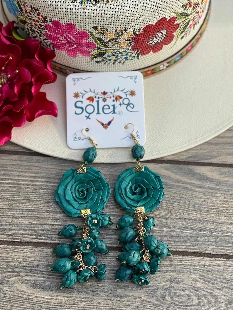 Mexican Floral Earrings. Artisanal Palm Leaf Earrings. Mexican Jewelry. Arete Flor Palma - Solei Store