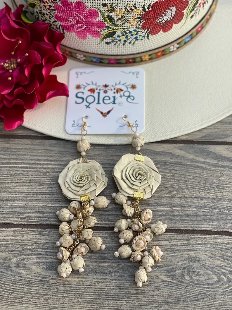 Mexican Floral Earrings. Artisanal Palm Leaf Earrings. Mexican Jewelry. Arete Flor Palma - Solei Store