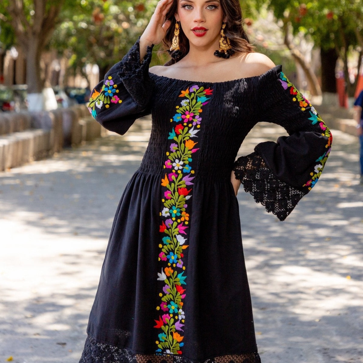 bell sleeve embroidered dress White 3/4 Length Bell Sleeves Round Neck Cotton Short Summer Dress