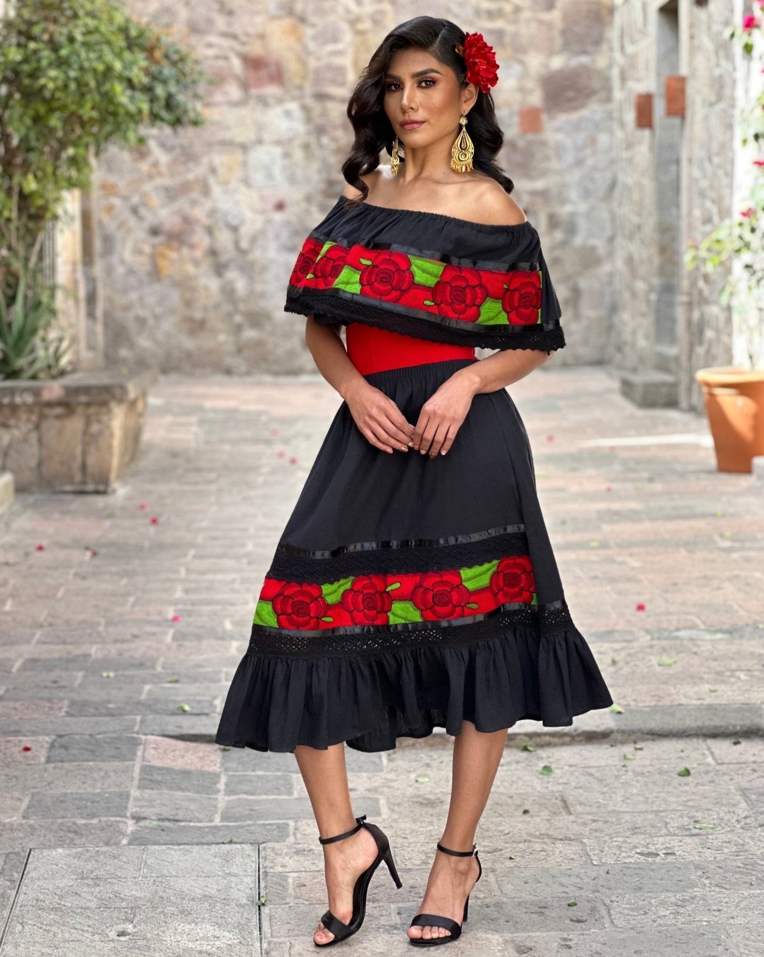Mexican Floral Embroidered Dress in Black
