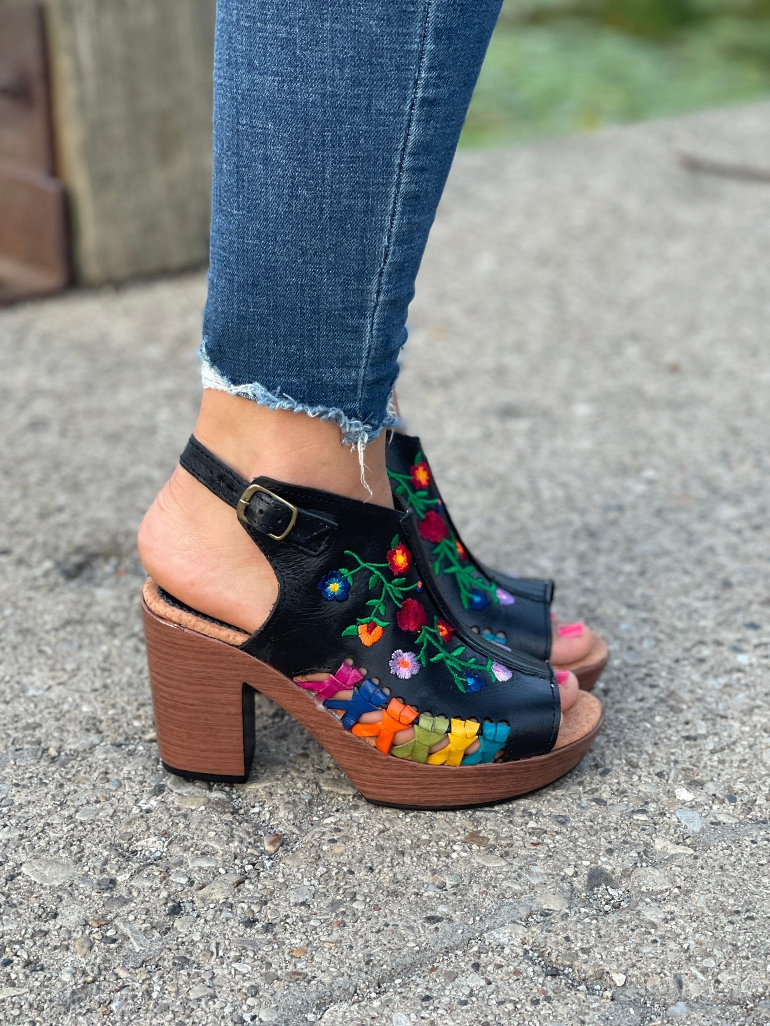 Mexican Floral Embroidered Heels. Kenia Heels - Solei Store