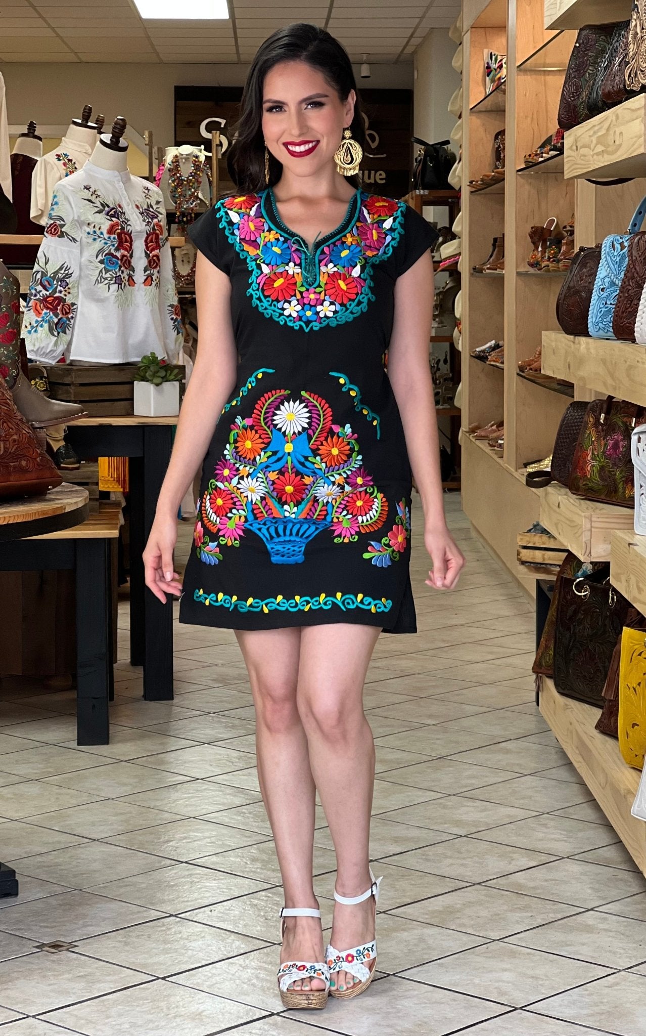 Mexican Floral Embroidered Midi Kimono Dress. Vestido Kimono Corto - Solei Store