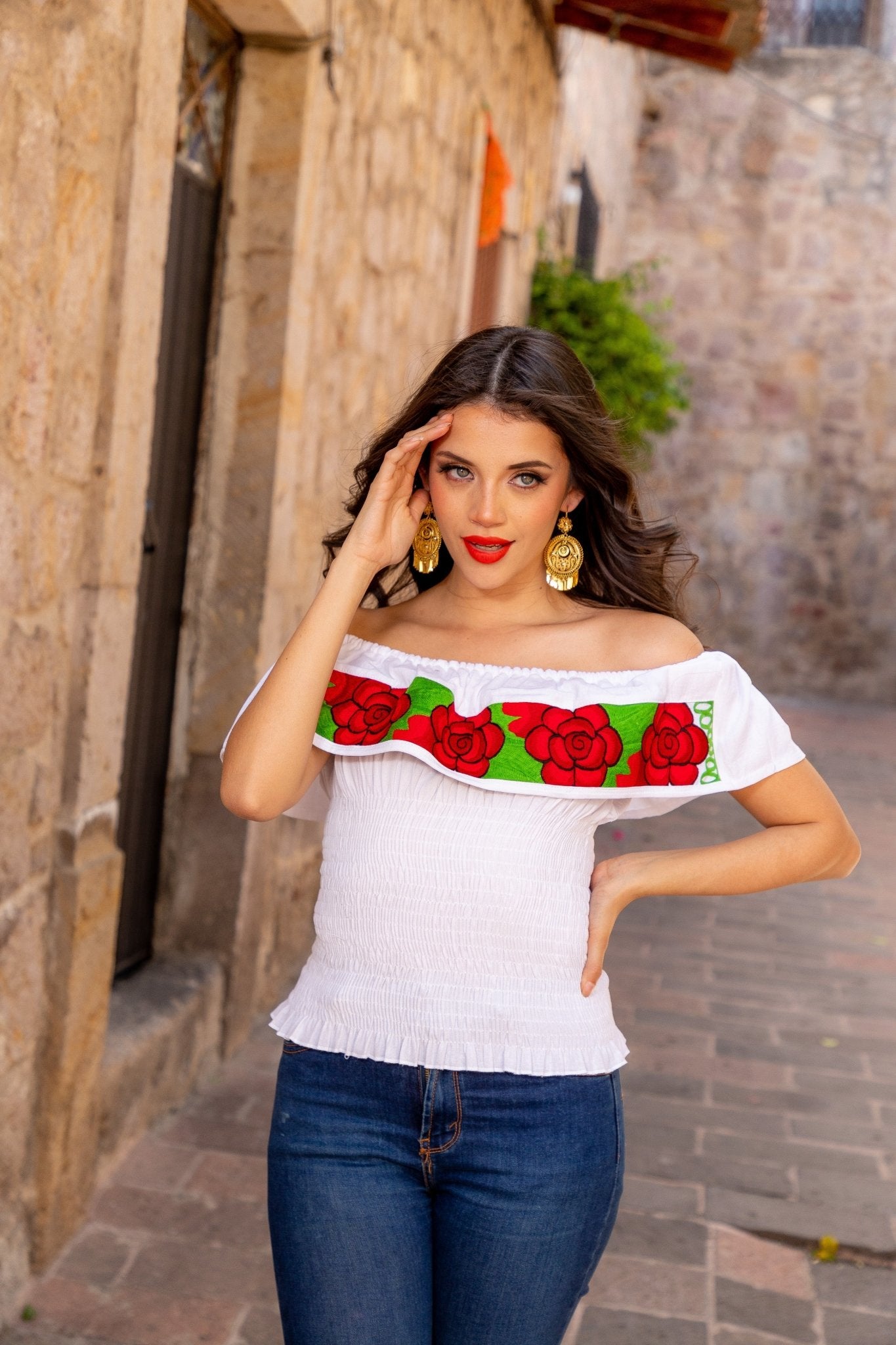 Mexican Floral Embroidered Off the Shoulder Crop Top. Crop Top Zinacatan Red - Solei Store