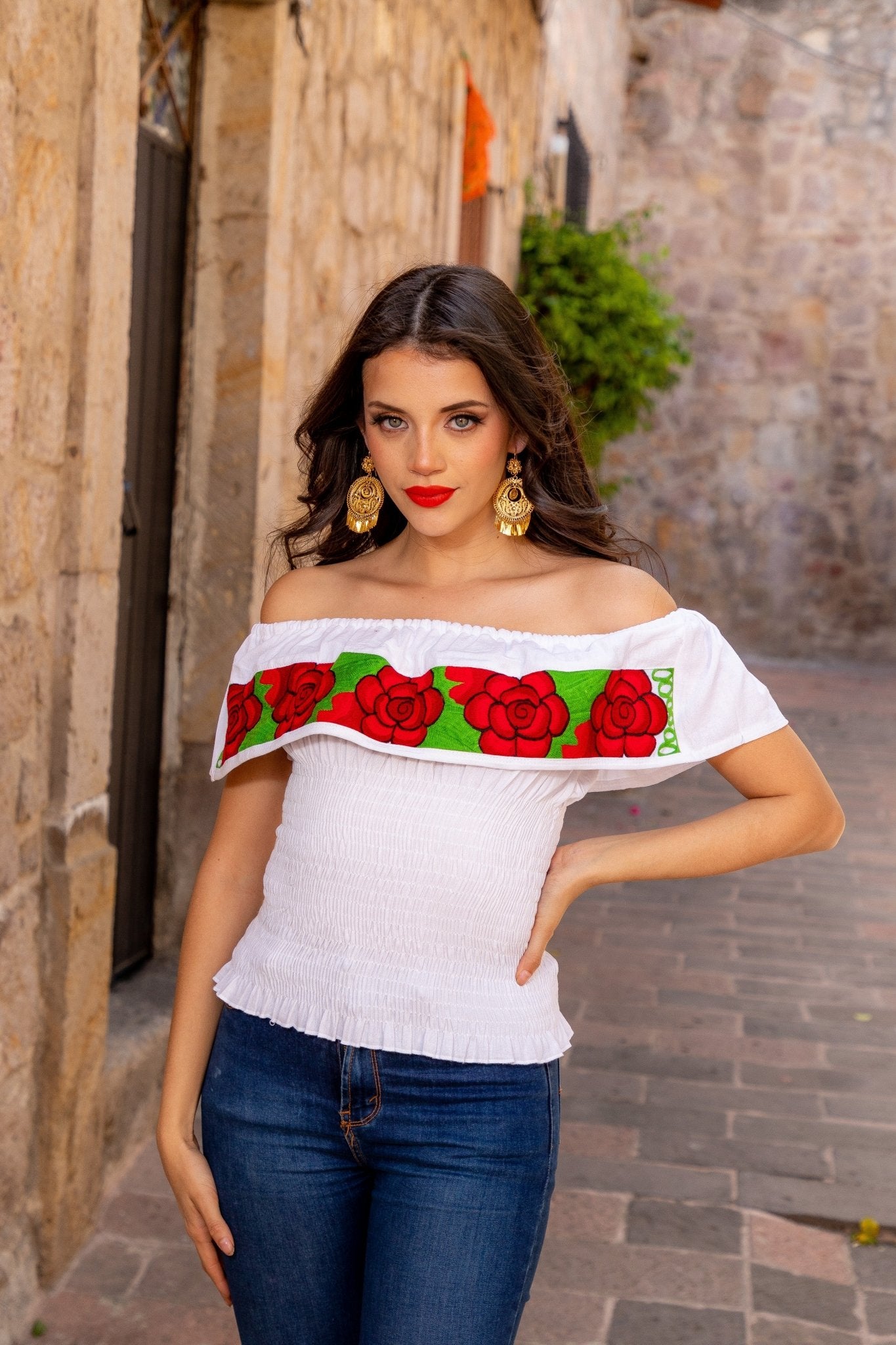 Mexican Floral Embroidered Off the Shoulder Crop Top. Crop Top Zinacatan Red - Solei Store