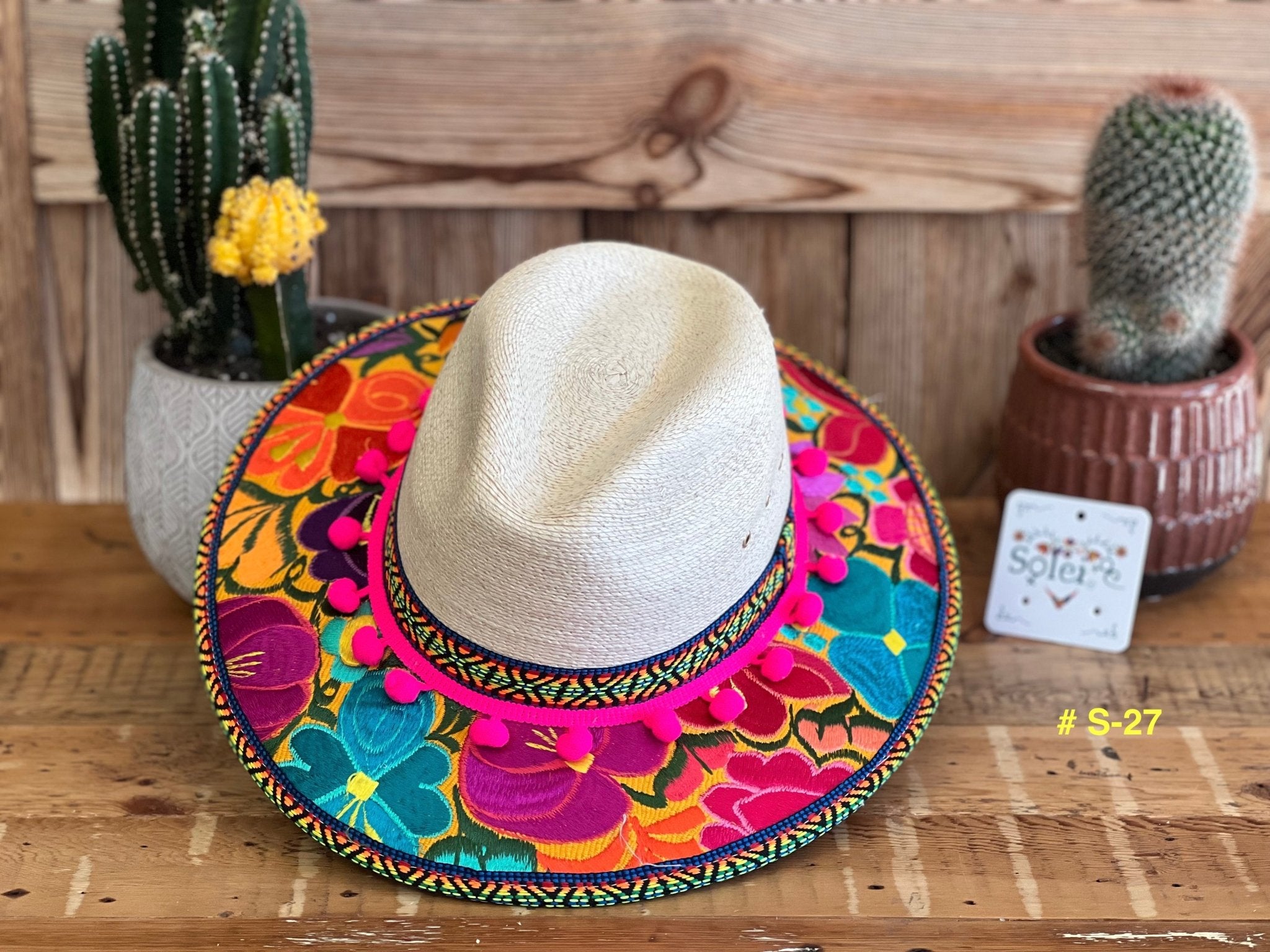 Mexican Floral Embroidered Palm Hat. Sombrero de Palma Bordado - Solei Store