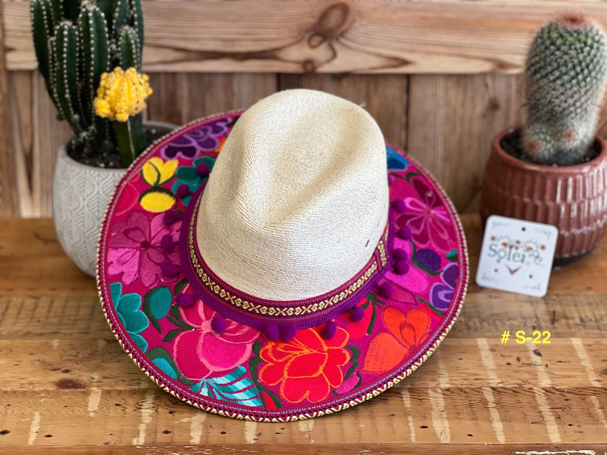 Mexican Floral Embroidered Palm Hat. Sombrero de Palma Bordado - Solei Store