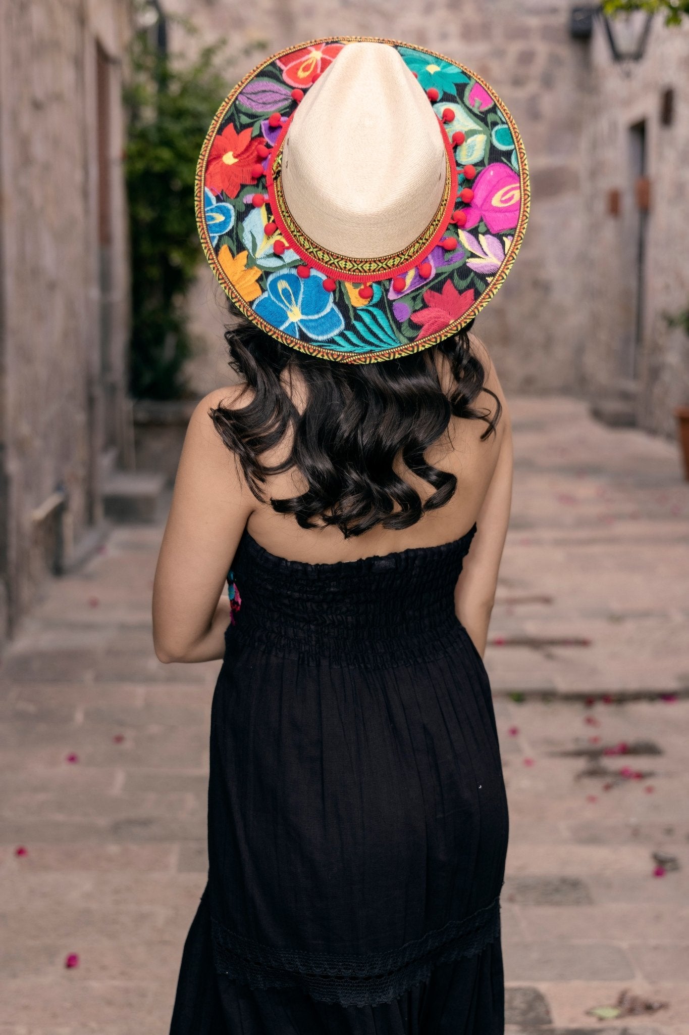 Mexican Floral Embroidered Palm Hat. Sombrero de Palma Bordado - Solei Store