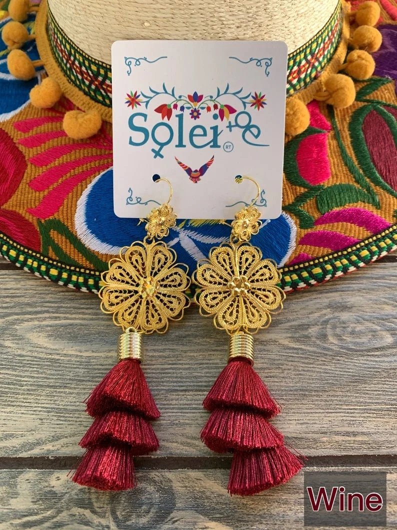 Mexican Floral Filigree Earrings. Artisanal Mexican Earrings. Arete Flor - Solei Store